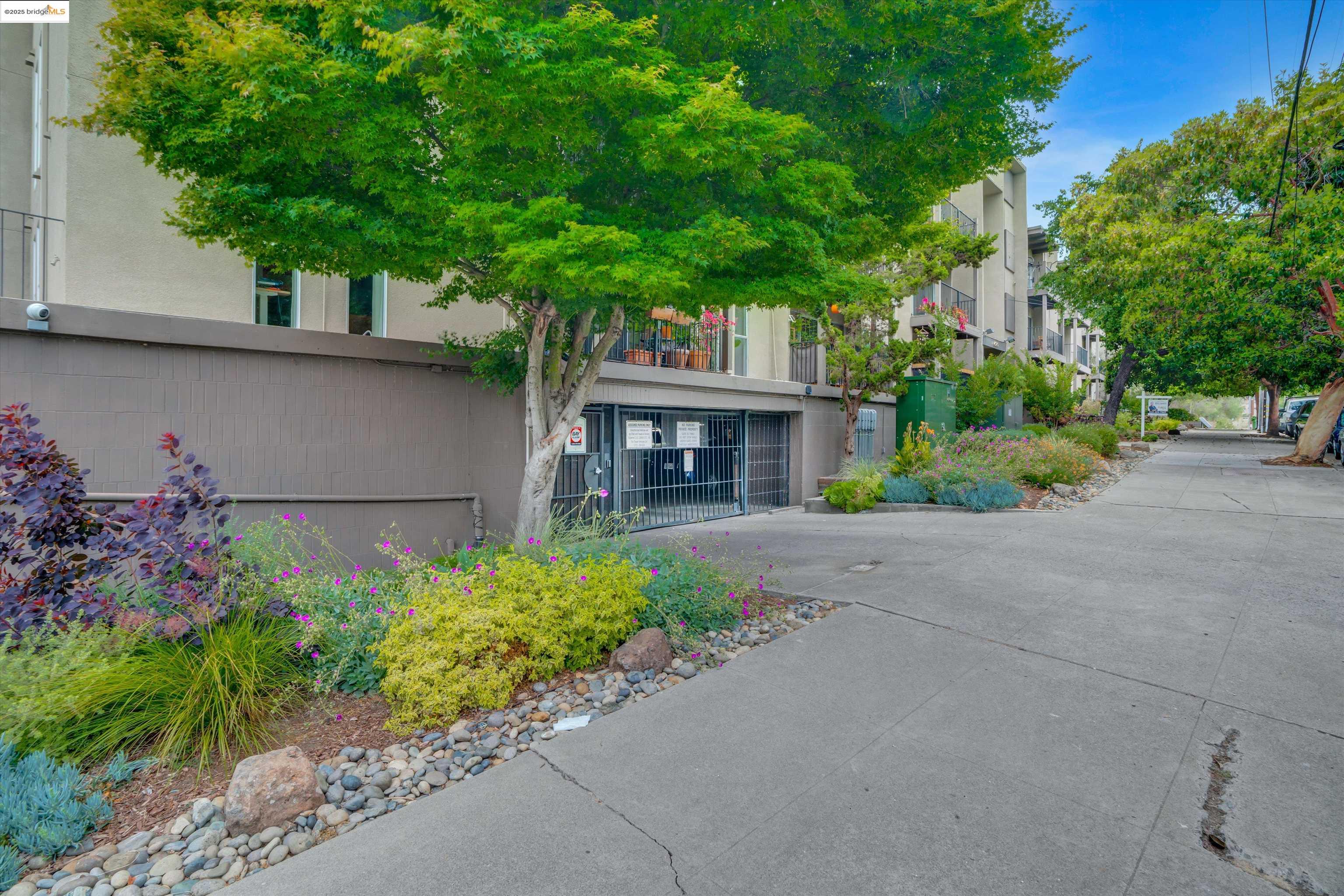 Photo #34: 41102912 Listing: Photo #34