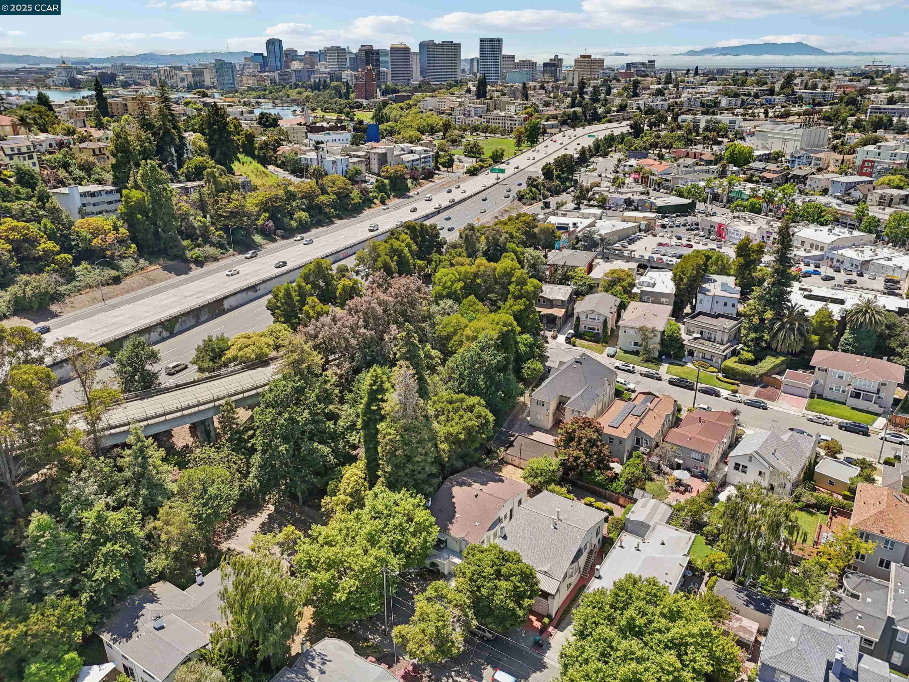 Detail Gallery Image 28 of 30 For 661 Brookwood Pl, Oakland,  CA 94610 - 3 Beds | 2 Baths