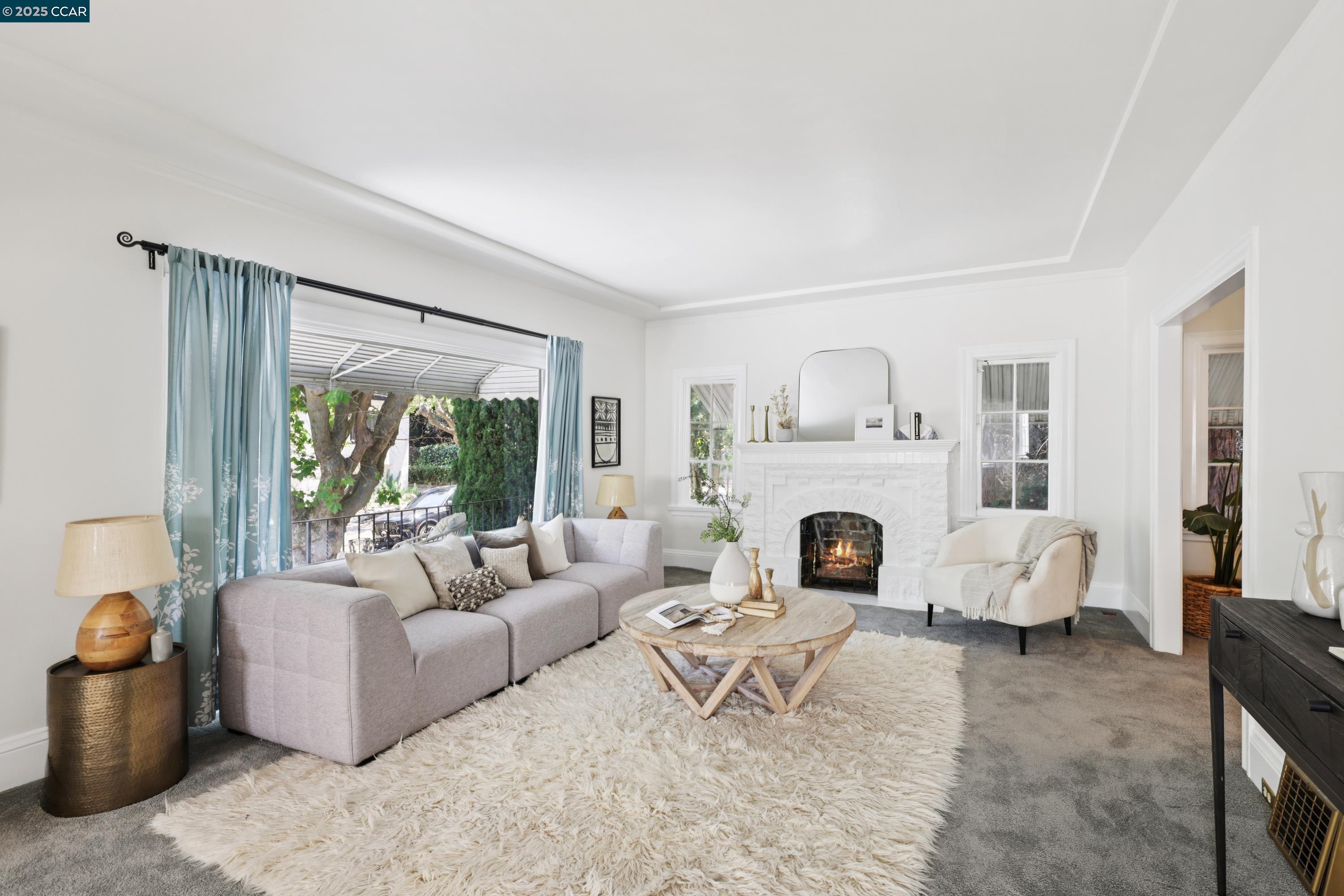 Detail Gallery Image 4 of 30 For 661 Brookwood Pl, Oakland,  CA 94610 - 3 Beds | 2 Baths