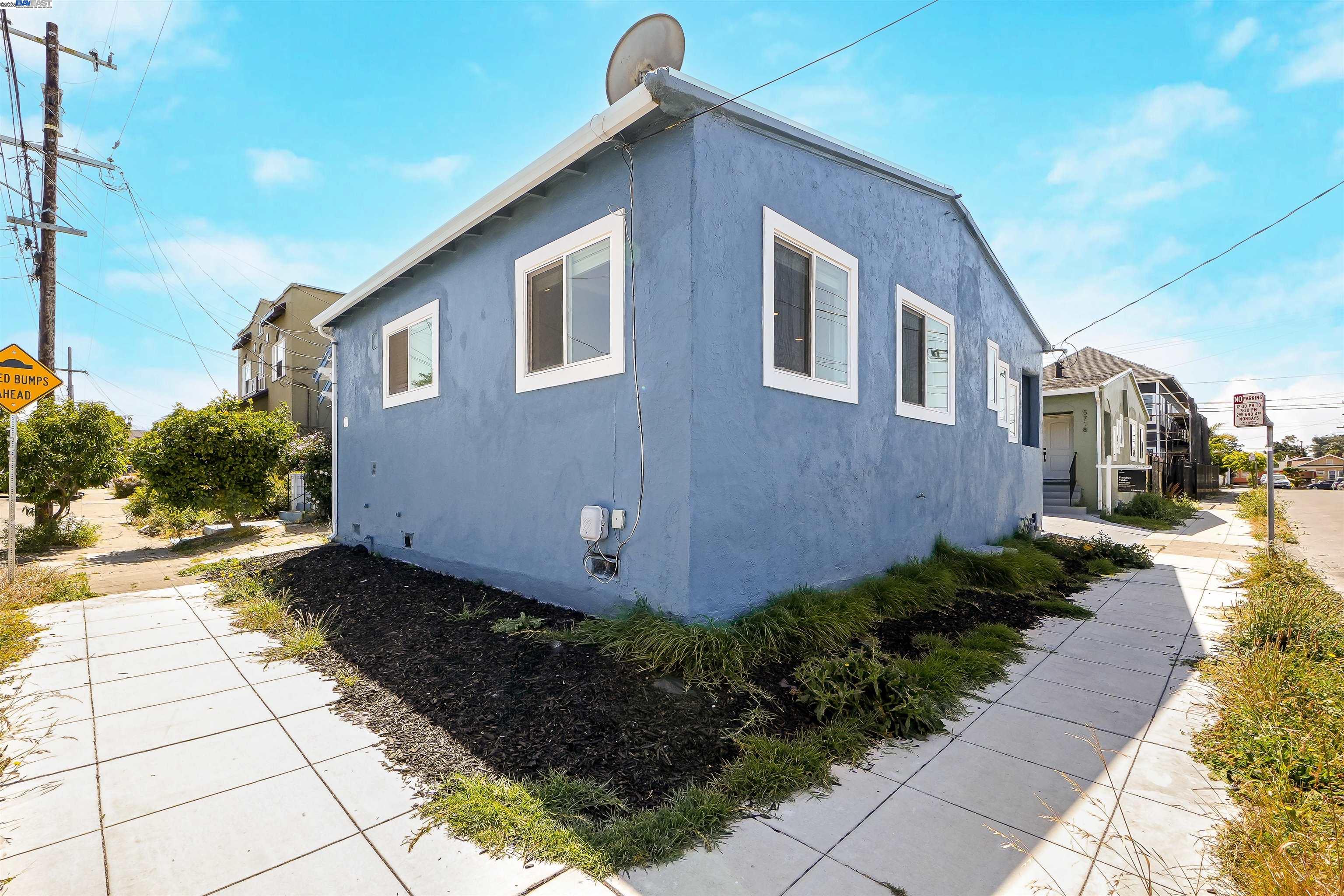 Detail Gallery Image 24 of 36 For 5726 Los Angeles St, Emeryville,  CA 94608 - 2 Beds | 1 Baths