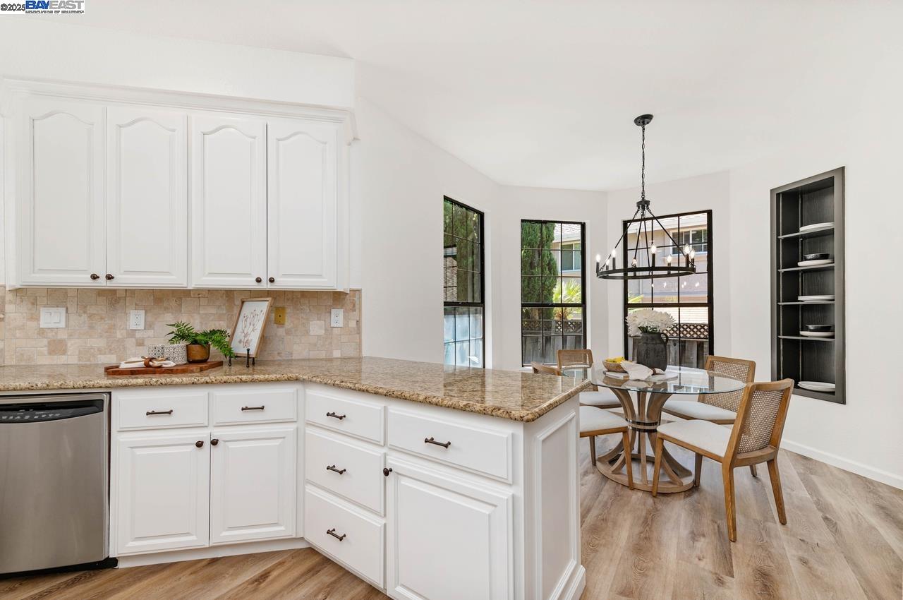 Detail Gallery Image 15 of 53 For 942 Finovino Ct, Pleasanton,  CA 94566 - 4 Beds | 2/1 Baths