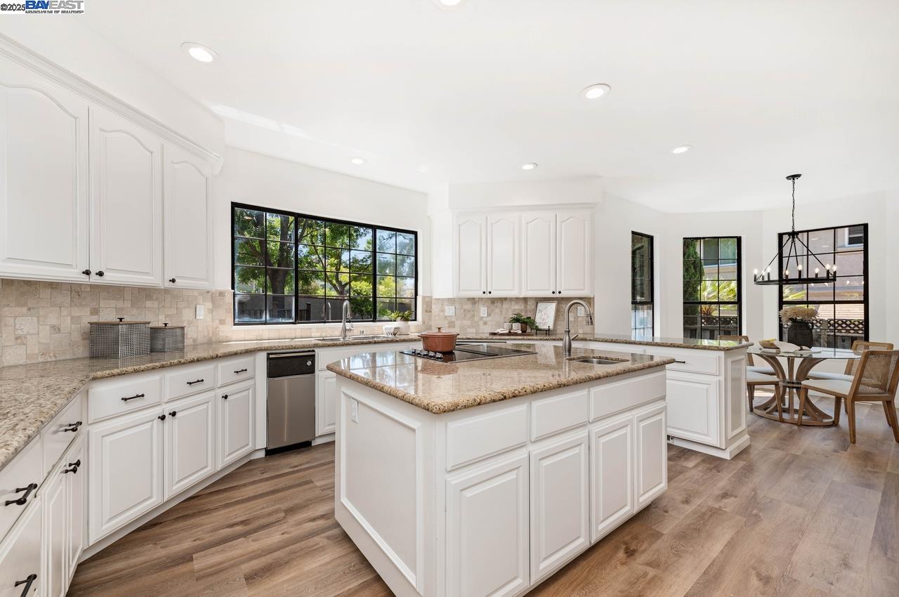 Detail Gallery Image 16 of 53 For 942 Finovino Ct, Pleasanton,  CA 94566 - 4 Beds | 2/1 Baths