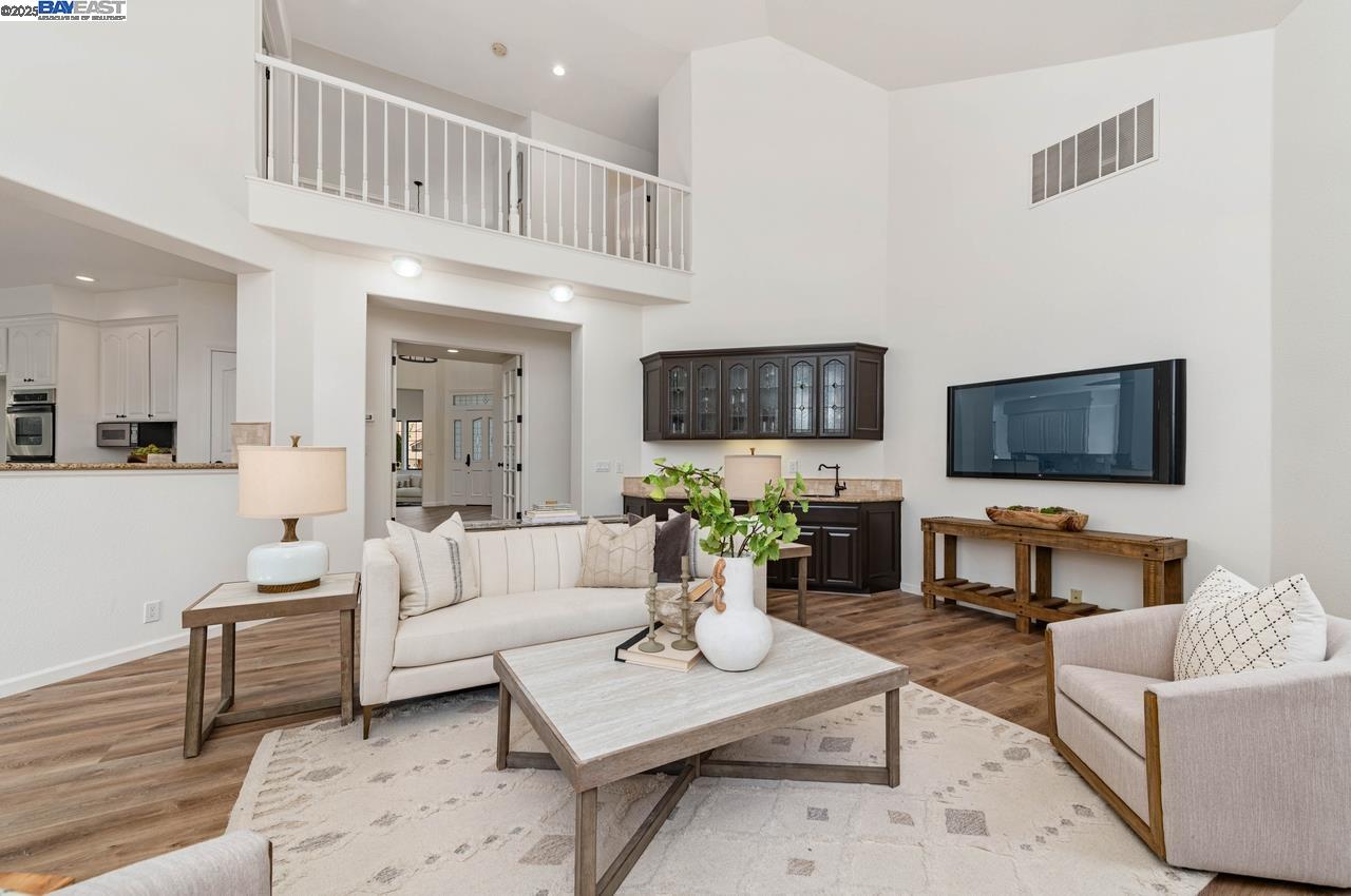 Detail Gallery Image 23 of 53 For 942 Finovino Ct, Pleasanton,  CA 94566 - 4 Beds | 2/1 Baths
