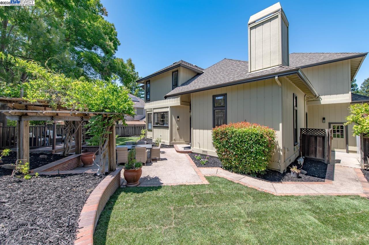 Detail Gallery Image 47 of 53 For 942 Finovino Ct, Pleasanton,  CA 94566 - 4 Beds | 2/1 Baths