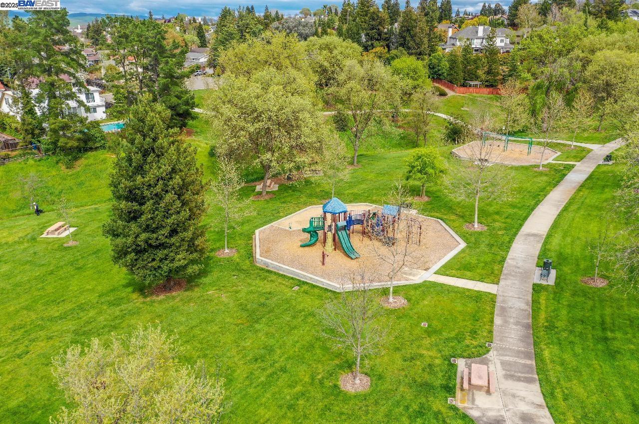 Detail Gallery Image 51 of 53 For 942 Finovino Ct, Pleasanton,  CA 94566 - 4 Beds | 2/1 Baths