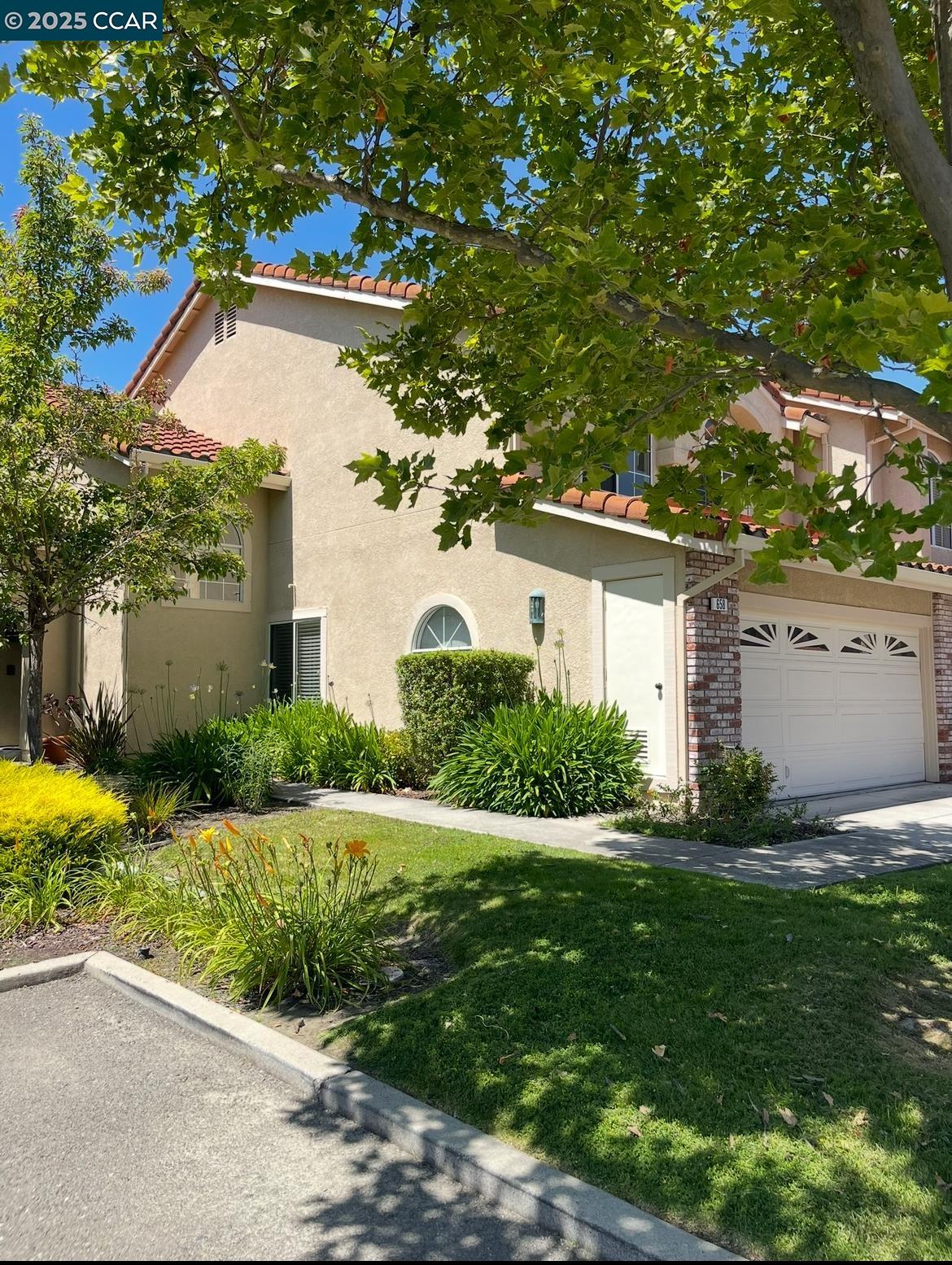 Detail Gallery Image 2 of 16 For 658 S Blackbrush Lane, San Ramon,  CA 94582 - 3 Beds | 2/1 Baths