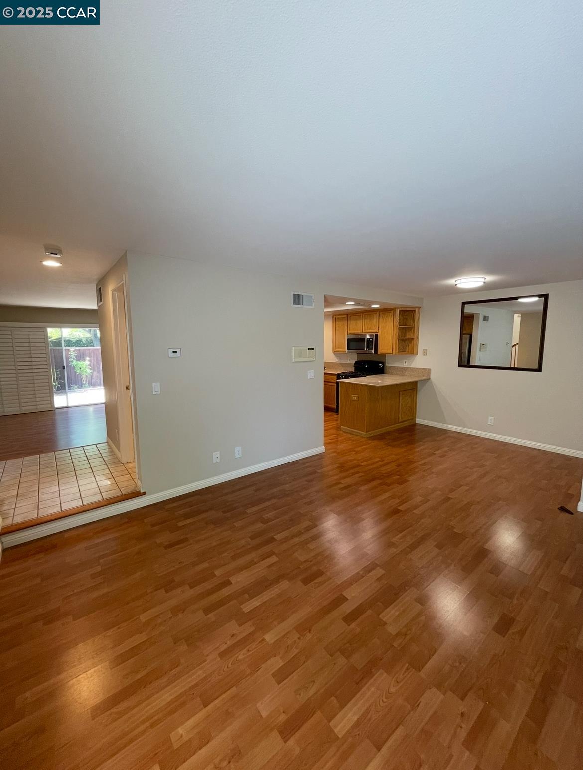 Detail Gallery Image 11 of 16 For 658 S Blackbrush Lane, San Ramon,  CA 94582 - 3 Beds | 2/1 Baths