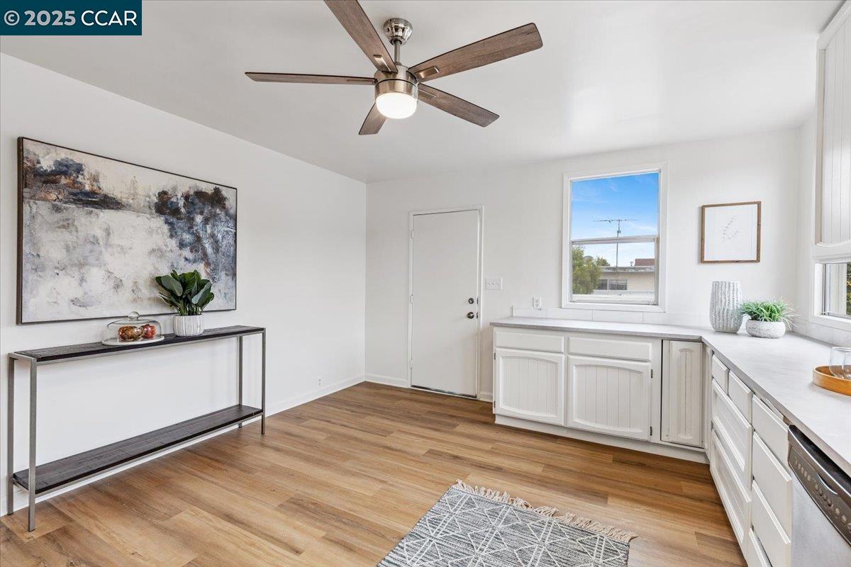 Detail Gallery Image 14 of 33 For 6105 Orchard Ave, Richmond,  CA 94804 - 2 Beds | 1 Baths