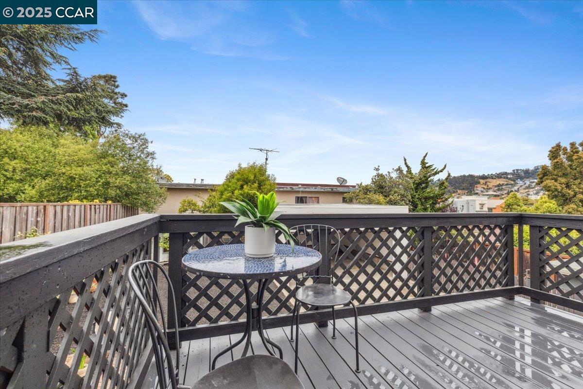 Detail Gallery Image 27 of 33 For 6105 Orchard Ave, Richmond,  CA 94804 - 2 Beds | 1 Baths