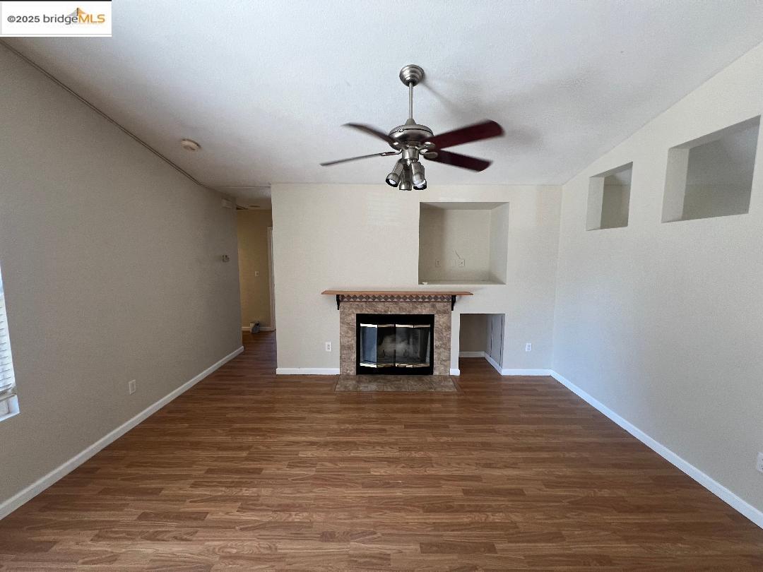 Detail Gallery Image 6 of 13 For 3033 Mills Dr, Brentwood,  CA 94513 - 3 Beds | 2 Baths