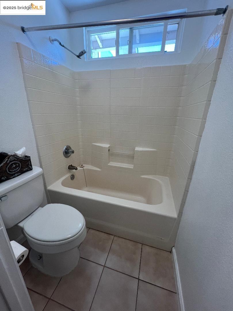 Detail Gallery Image 7 of 13 For 3033 Mills Dr, Brentwood,  CA 94513 - 3 Beds | 2 Baths