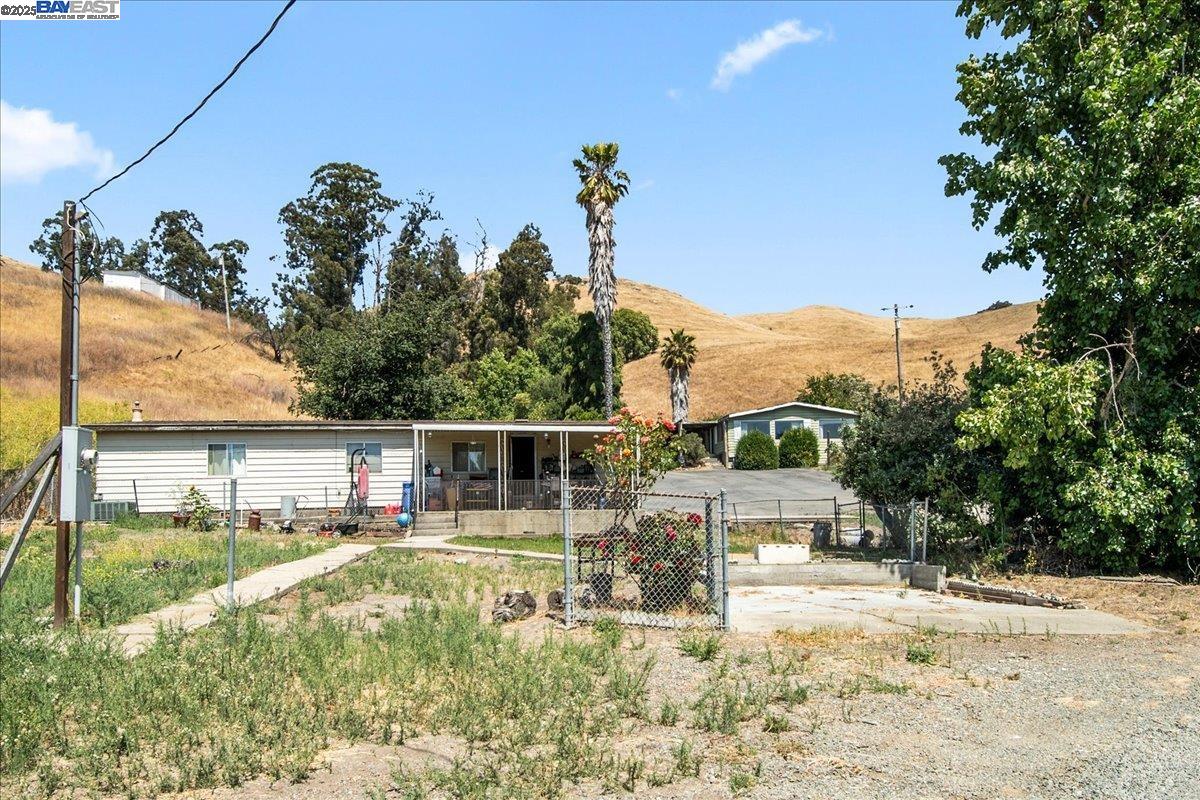Detail Gallery Image 15 of 17 For 42300 Vargas Rd, Fremont,  CA 94539 - 3 Beds | 2 Baths