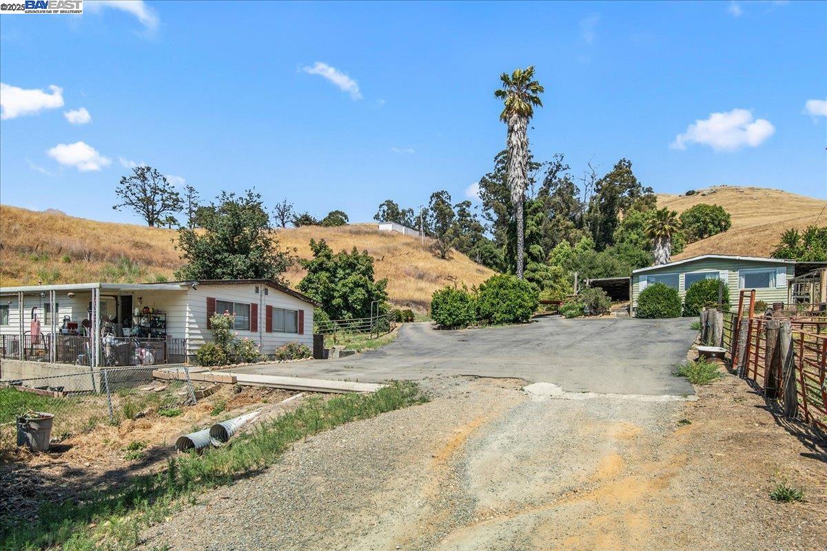 Detail Gallery Image 3 of 17 For 42300 Vargas Rd, Fremont,  CA 94539 - 3 Beds | 2 Baths