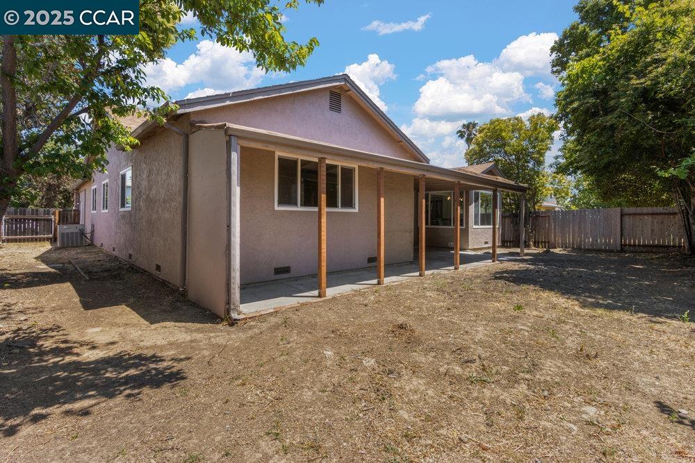 Detail Gallery Image 34 of 36 For 521 Blue Wing Dr, Suisun City,  CA 94585-2101 - 4 Beds | 2 Baths