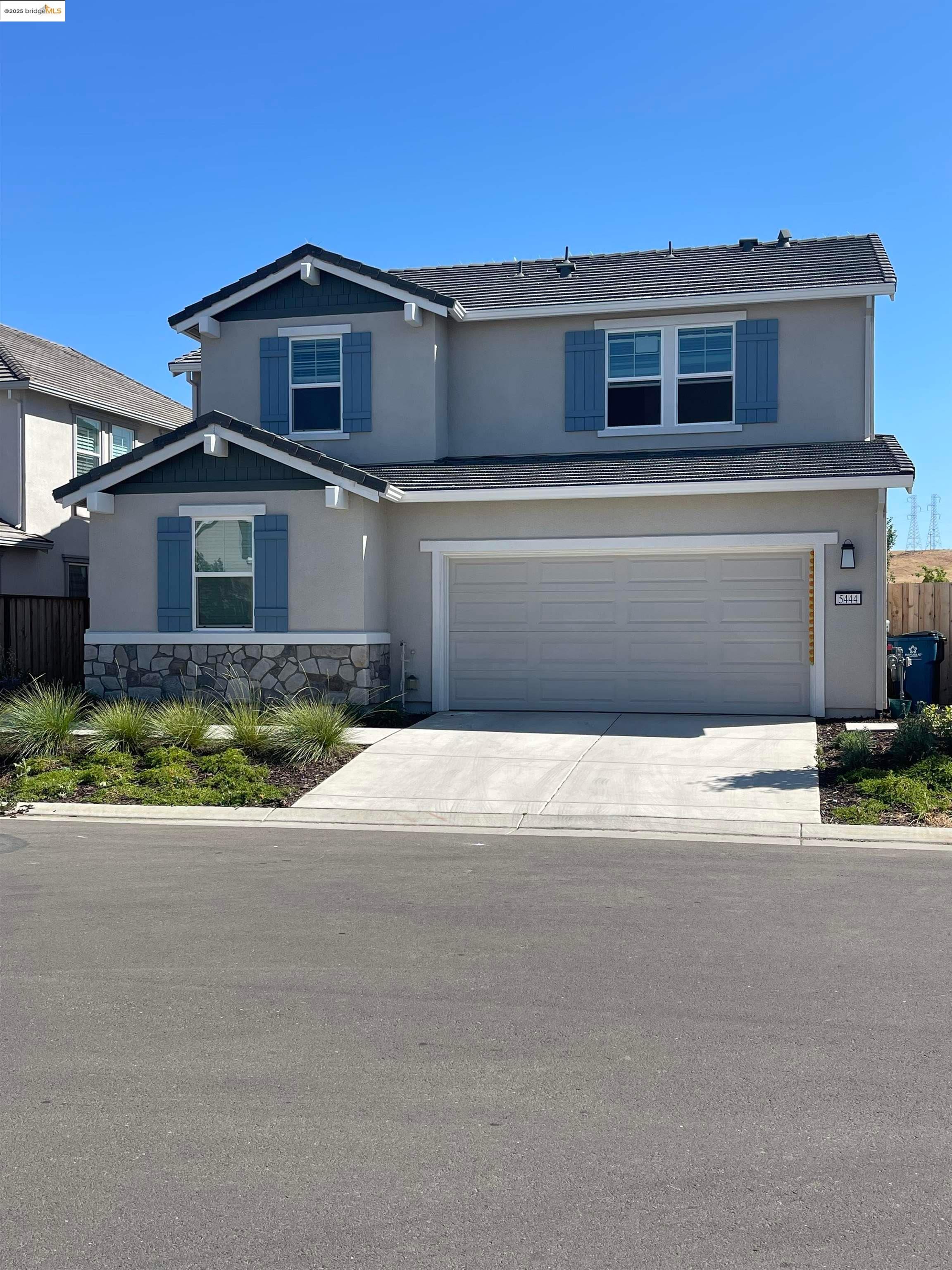 Detail Gallery Image 2 of 52 For 5444 Spring Mountain Ln, Antioch,  CA 94531 - 4 Beds | 3/1 Baths