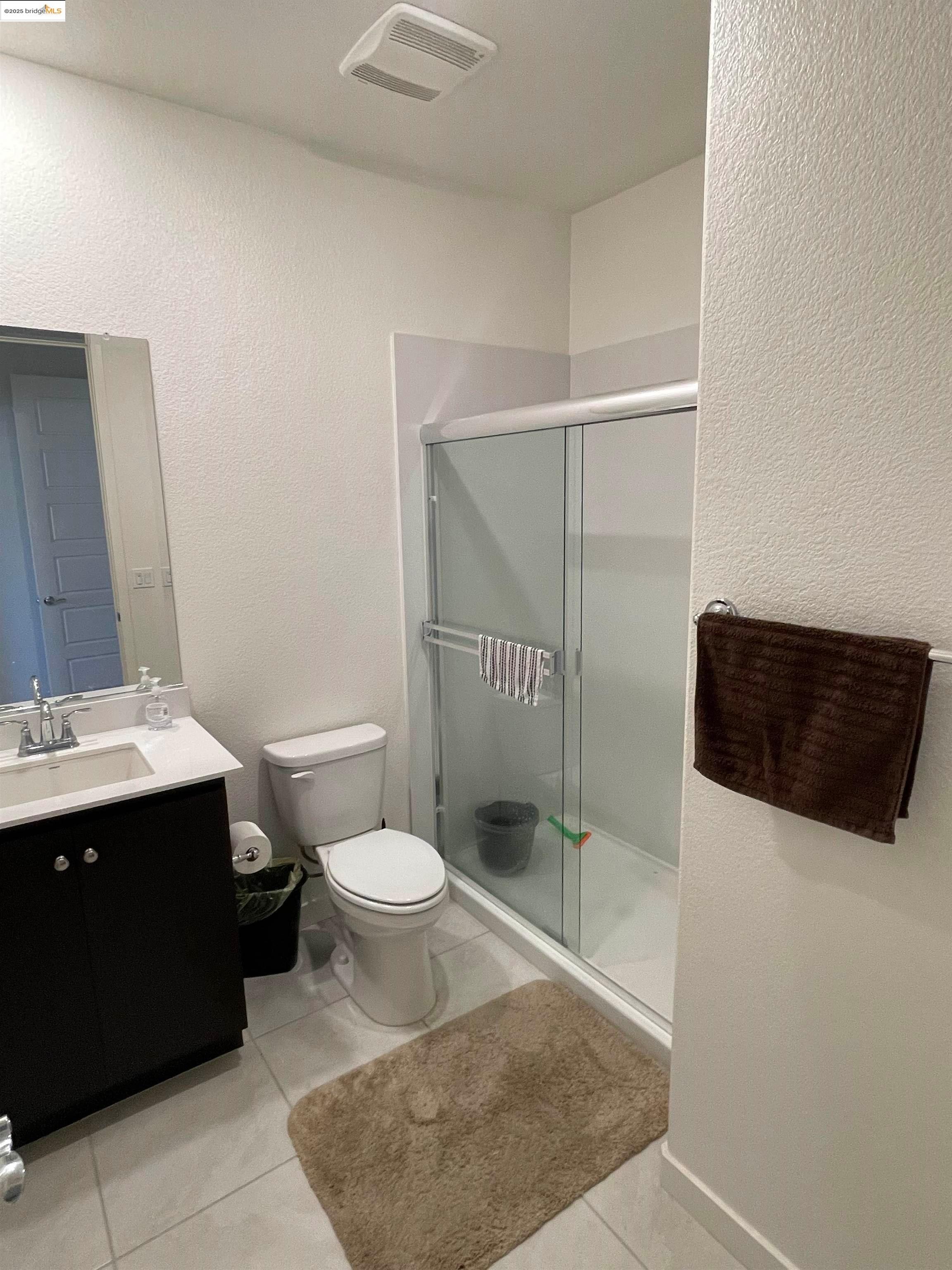 Detail Gallery Image 14 of 35 For 5444 Spring Mountain Ln, Antioch,  CA 94531 - 4 Beds | 3/1 Baths