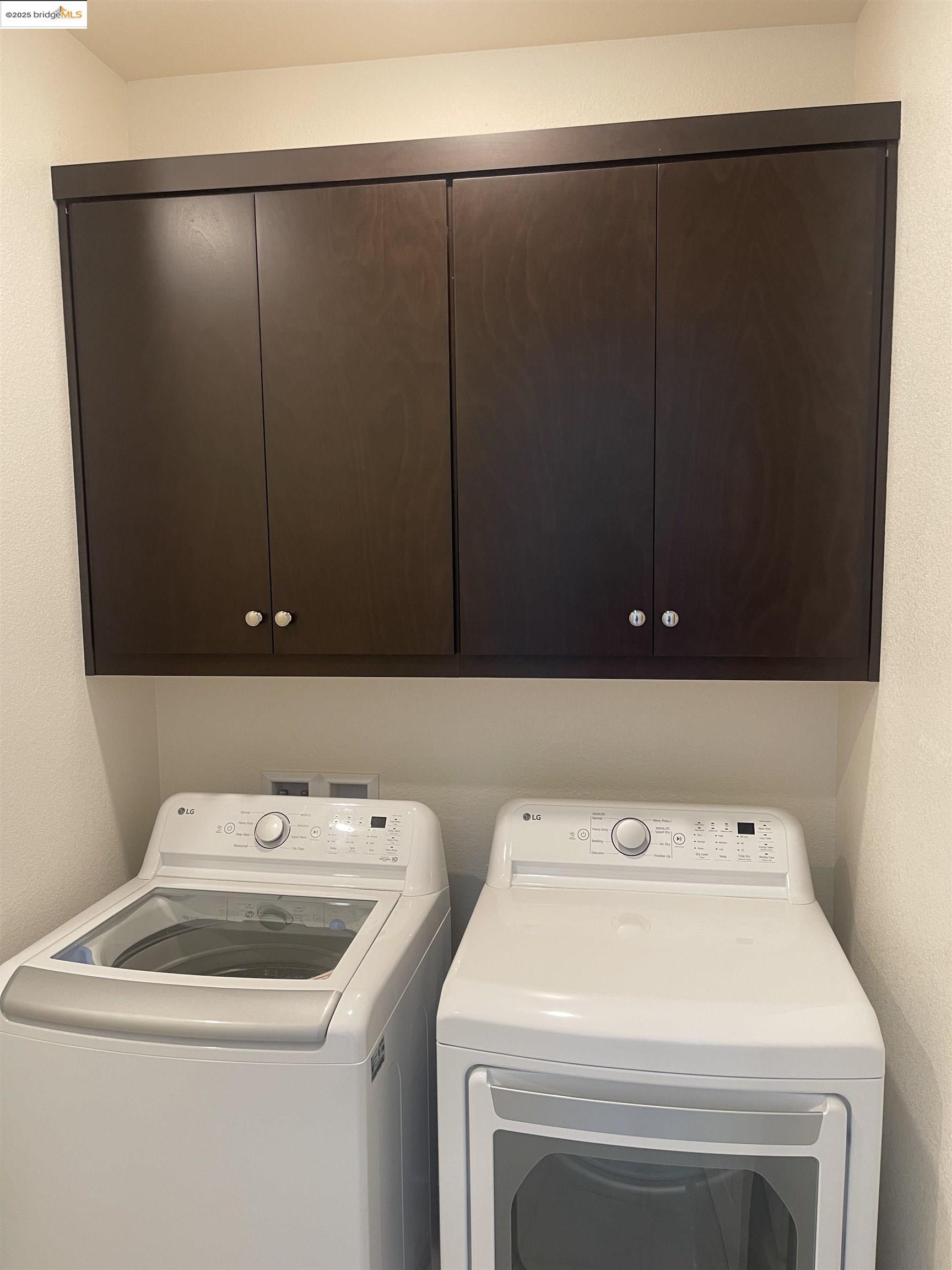 Detail Gallery Image 21 of 52 For 5444 Spring Mountain Ln, Antioch,  CA 94531 - 4 Beds | 3/1 Baths