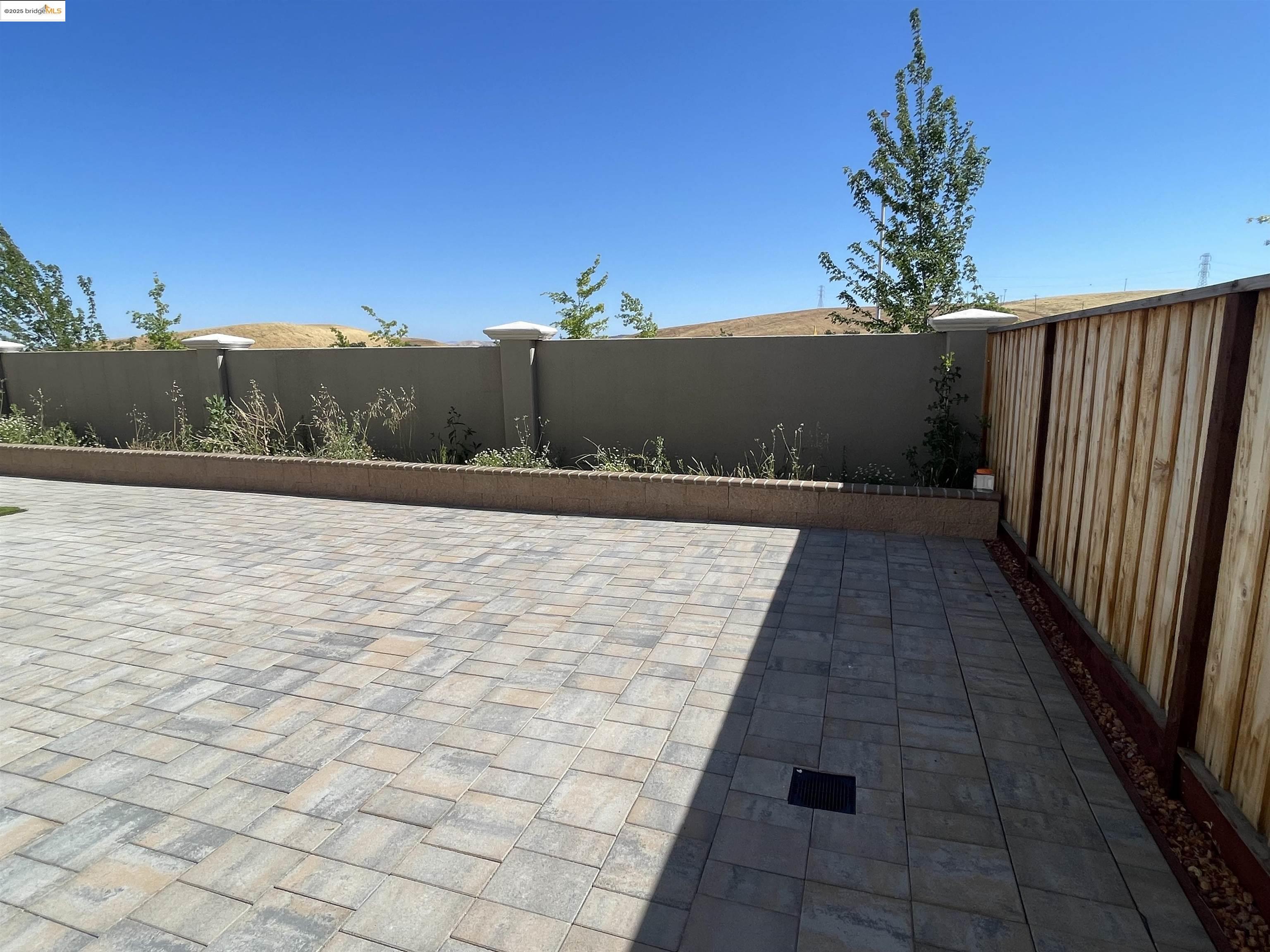 Detail Gallery Image 27 of 35 For 5444 Spring Mountain Ln, Antioch,  CA 94531 - 4 Beds | 3/1 Baths