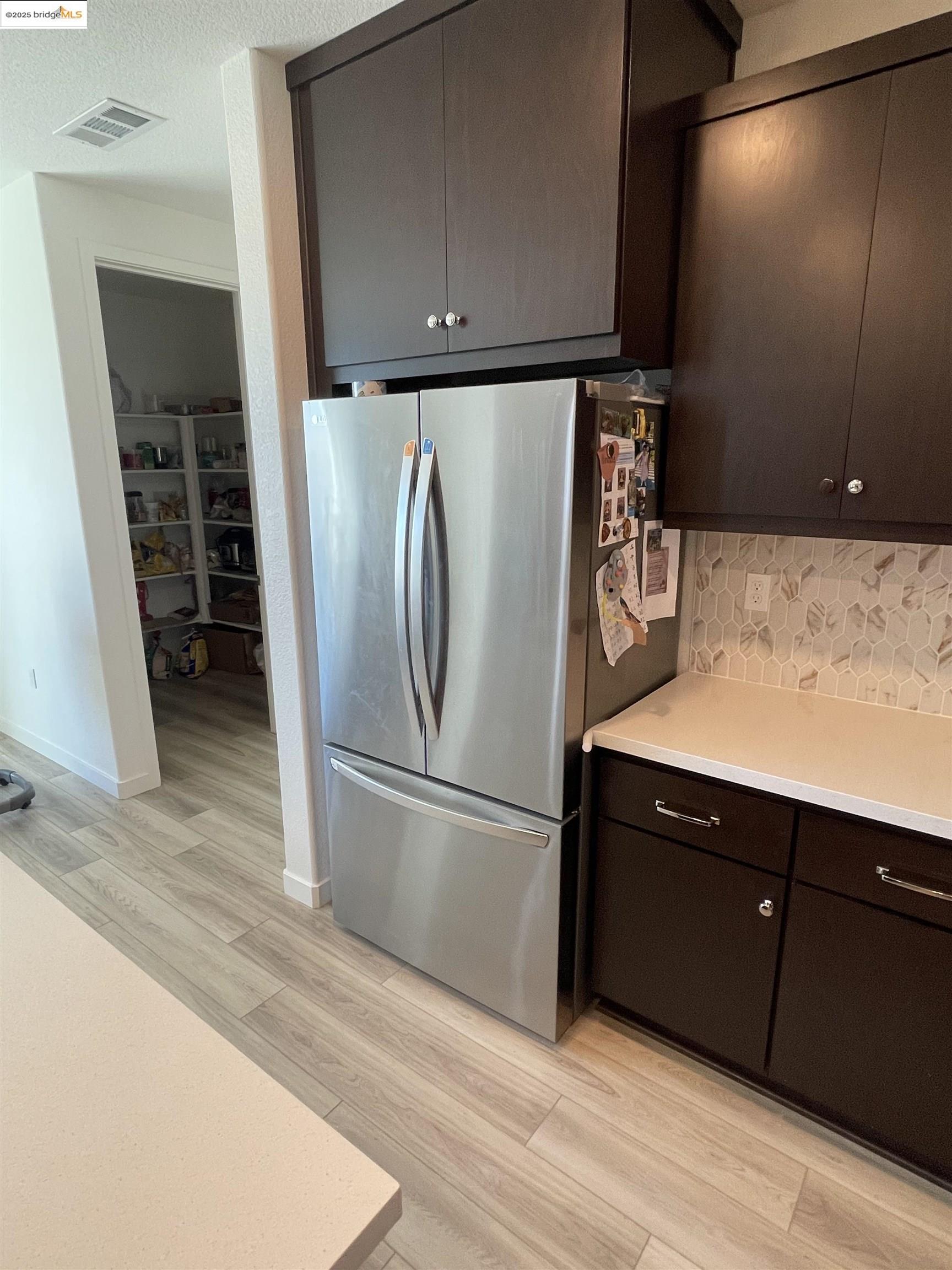 Detail Gallery Image 9 of 35 For 5444 Spring Mountain Ln, Antioch,  CA 94531 - 4 Beds | 3/1 Baths