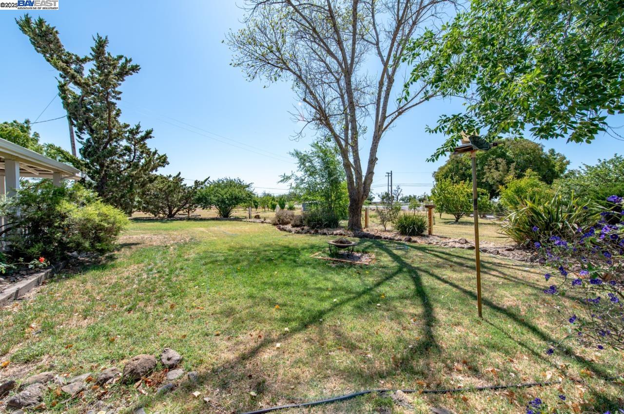 Detail Gallery Image 5 of 57 For 7878 W Howard Rd, Stockton,  CA 95206 - 3 Beds | 2 Baths