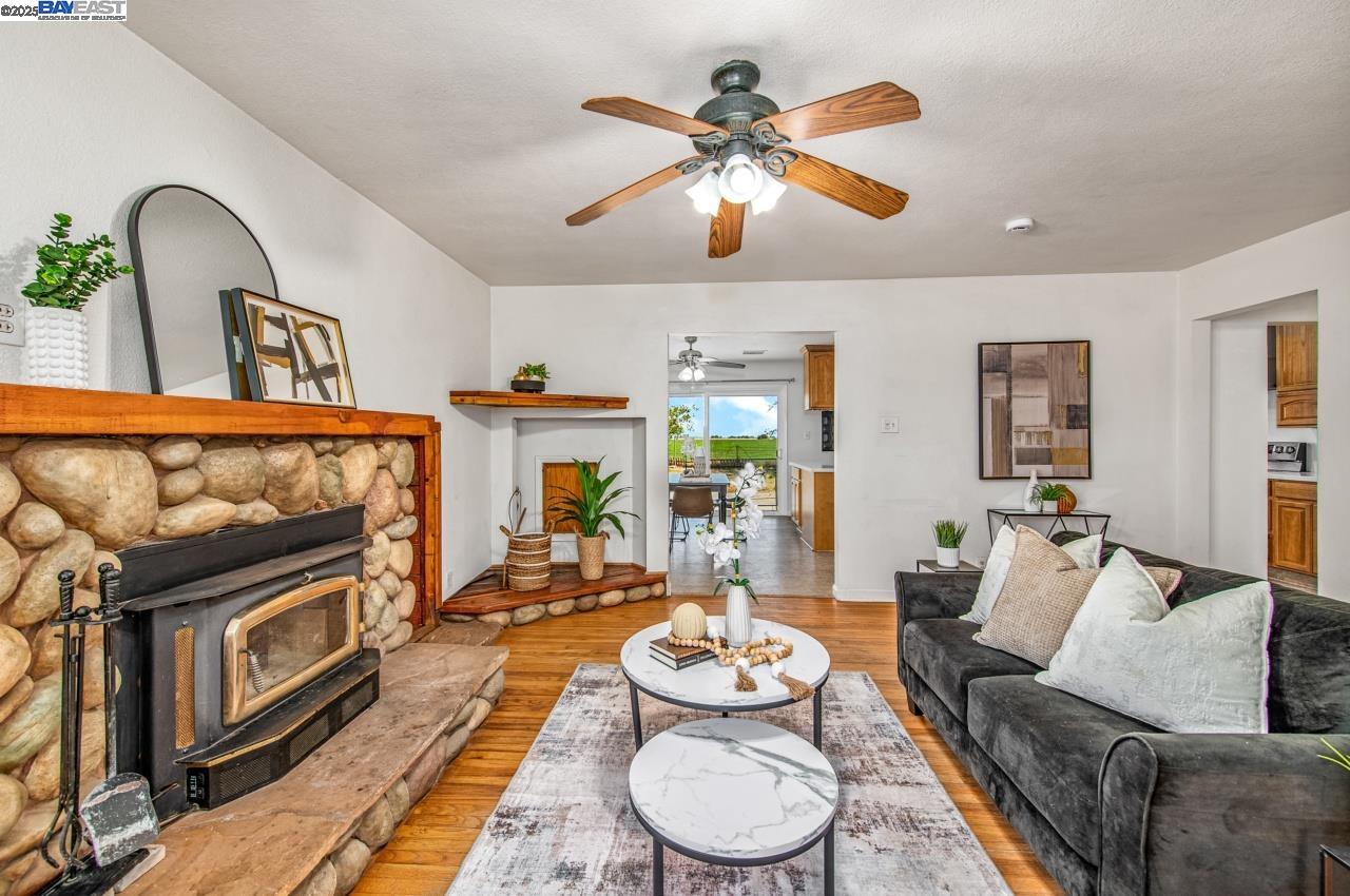 Detail Gallery Image 10 of 57 For 7878 W Howard Rd, Stockton,  CA 95206 - 3 Beds | 2 Baths
