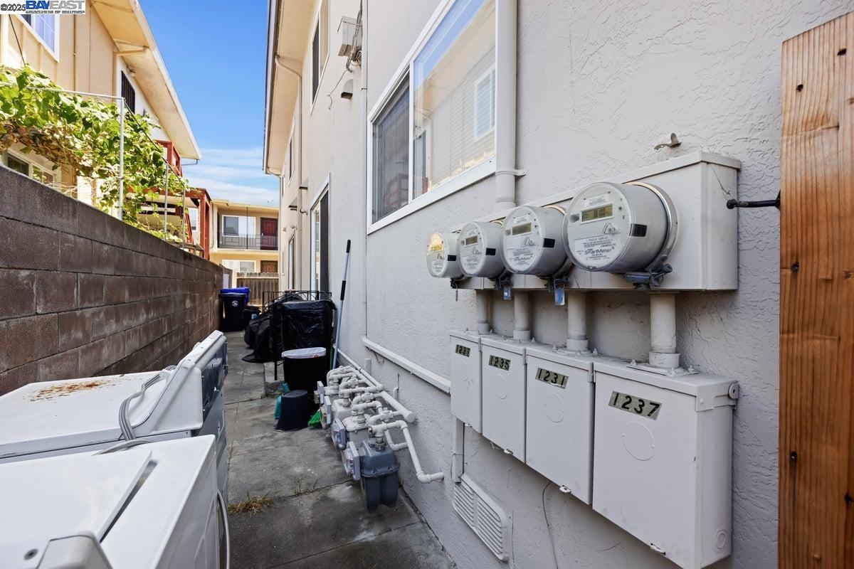 Detail Gallery Image 18 of 23 For 1231 141st Ave, San Leandro,  CA 94578 - – Beds | – Baths