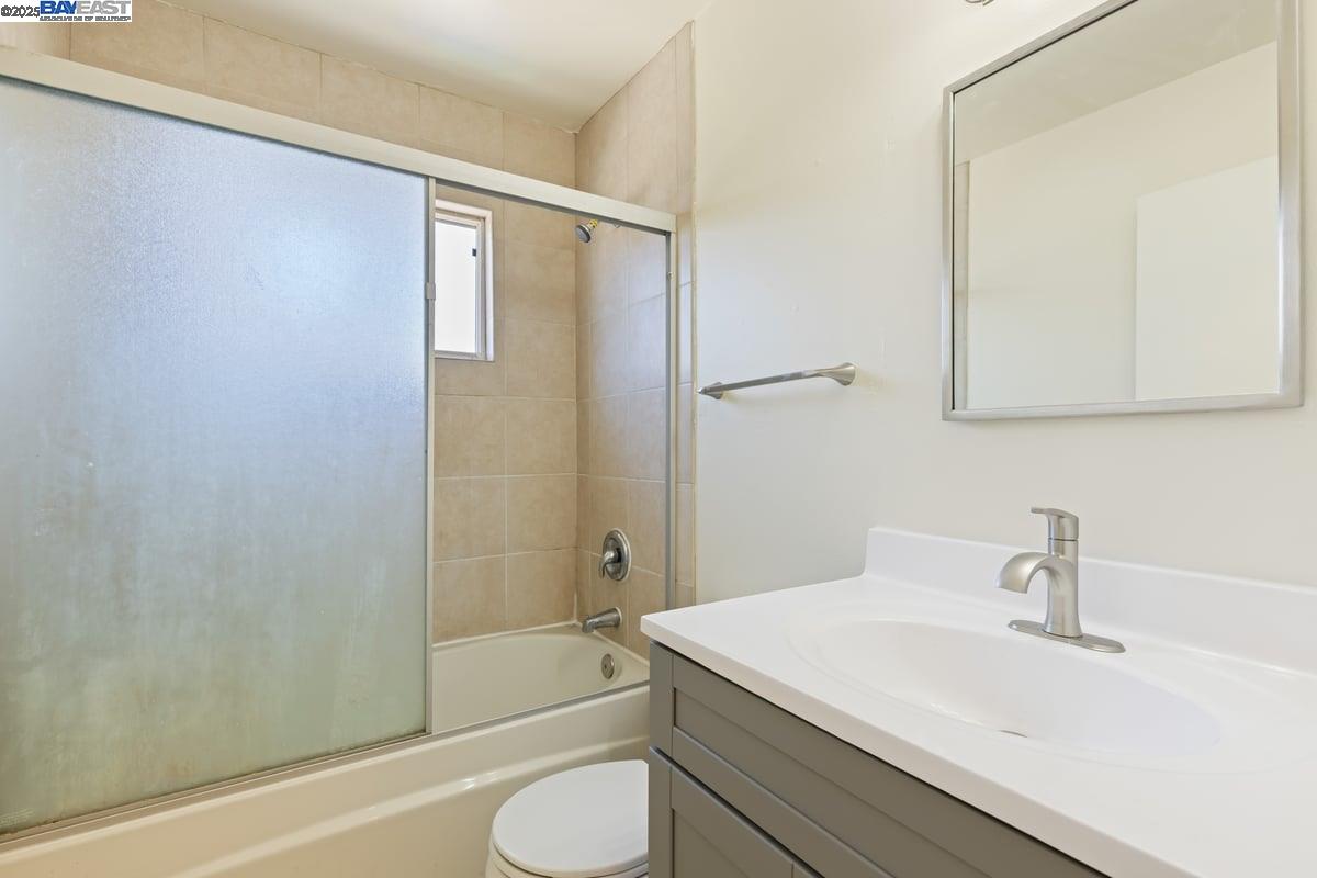 Detail Gallery Image 6 of 23 For 1231 141st Ave, San Leandro,  CA 94578 - – Beds | – Baths