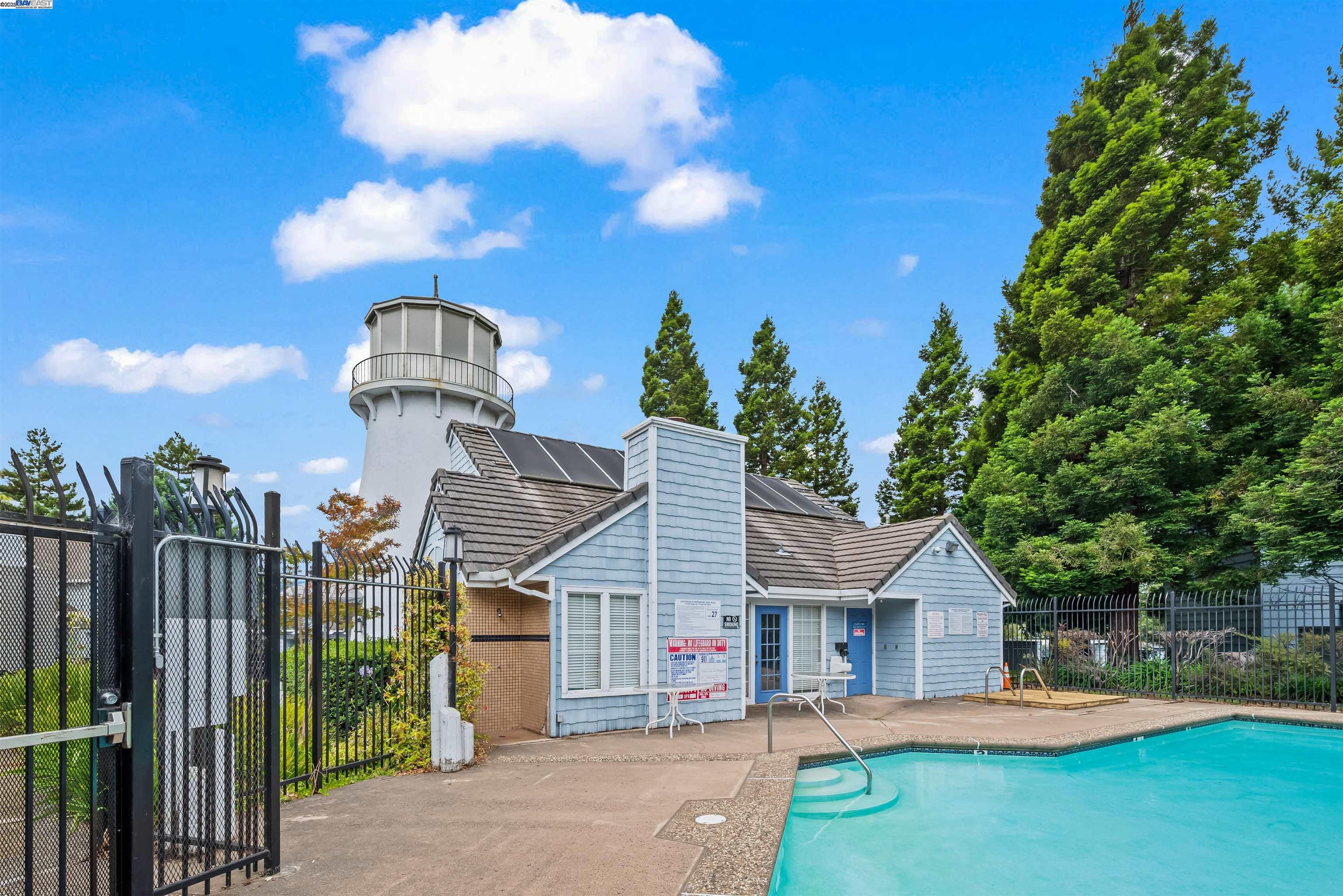 Detail Gallery Image 16 of 18 For 405 Lighthouse Dr, Vallejo,  CA 94590 - 1 Beds | 1 Baths