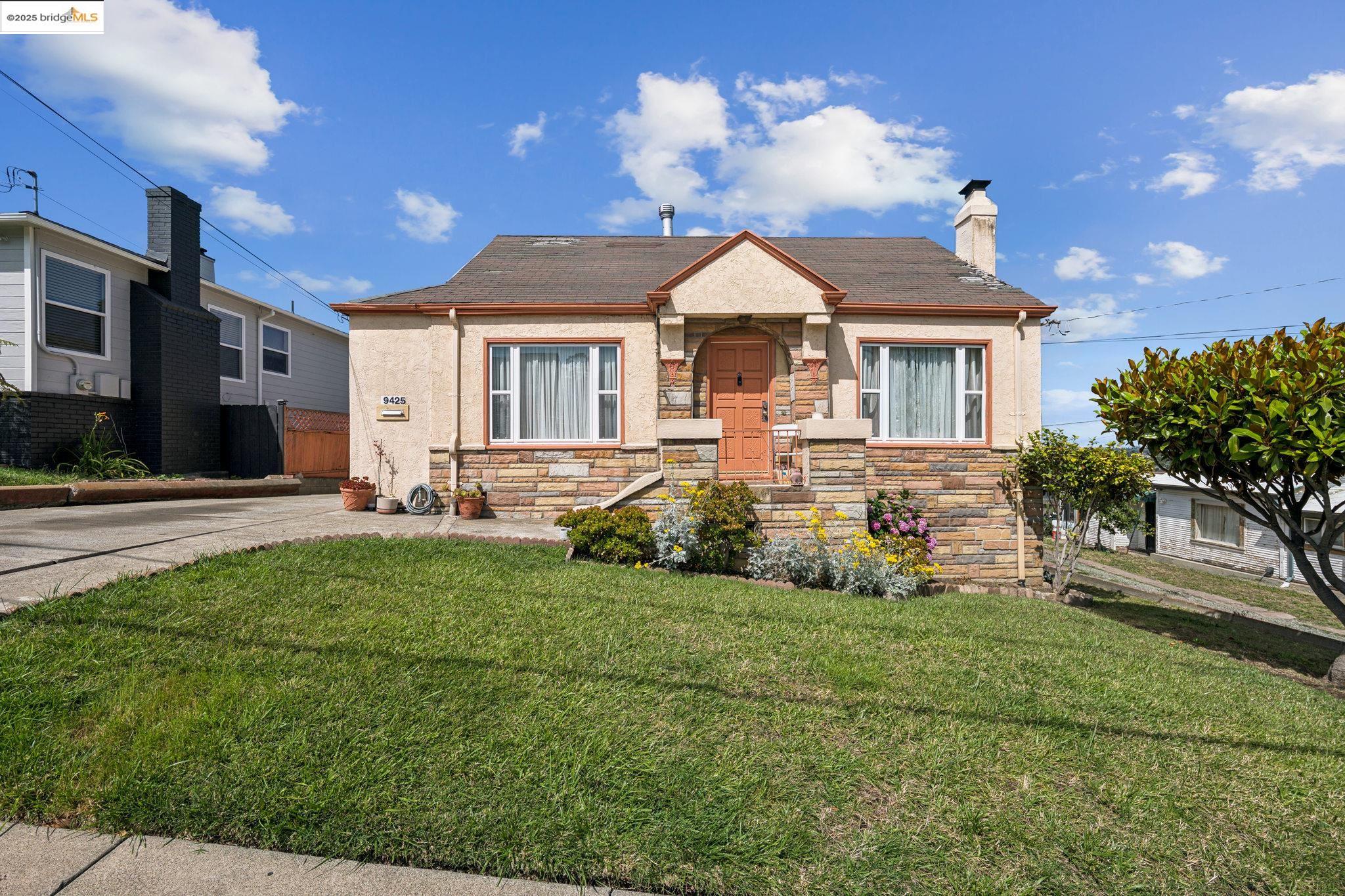 Thumbnail for 9425 Lawlor St, Oakland, CA 94605