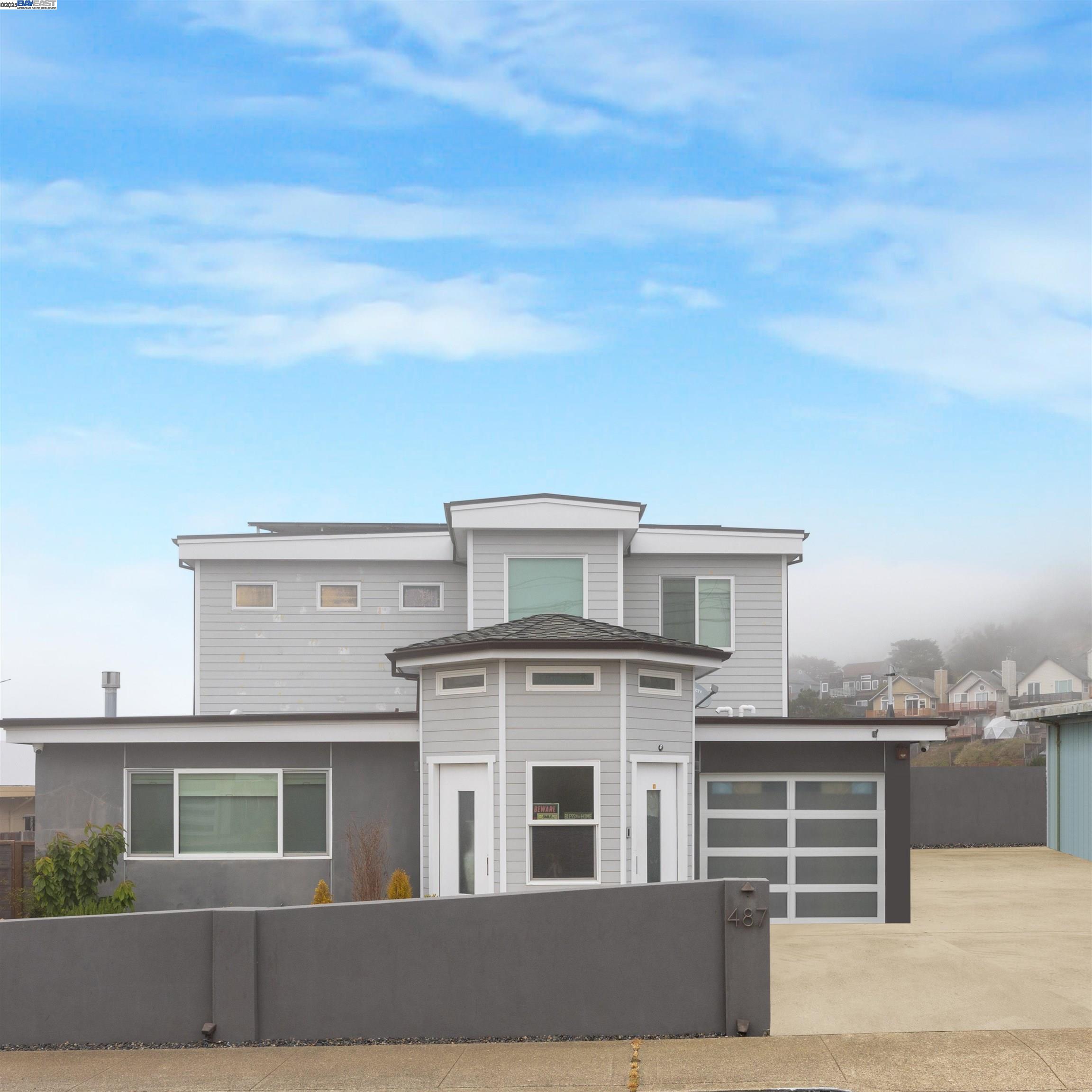 Thumbnail for 487 Manor Dr, Pacifica, CA 94044