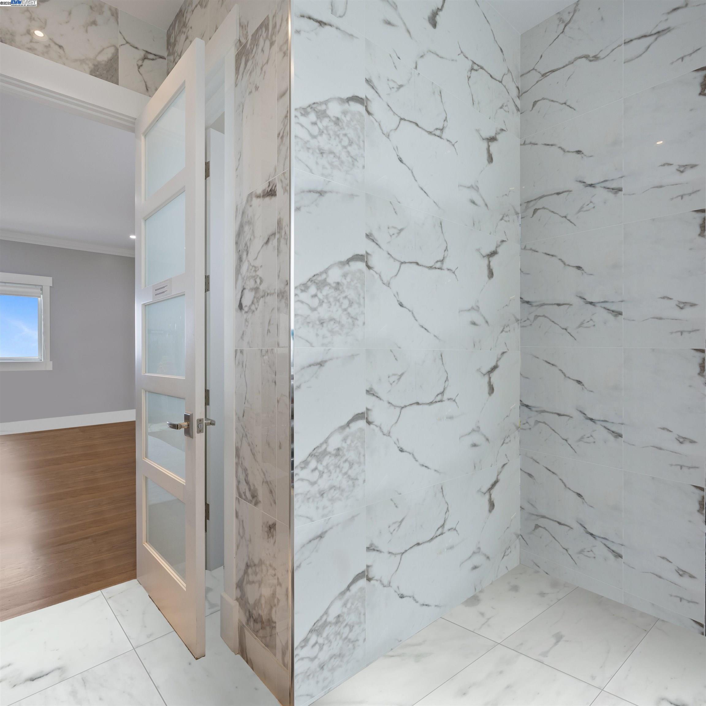 Detail Gallery Image 32 of 36 For 487 Manor Dr, Pacifica,  CA 94044 - 3 Beds | 4 Baths