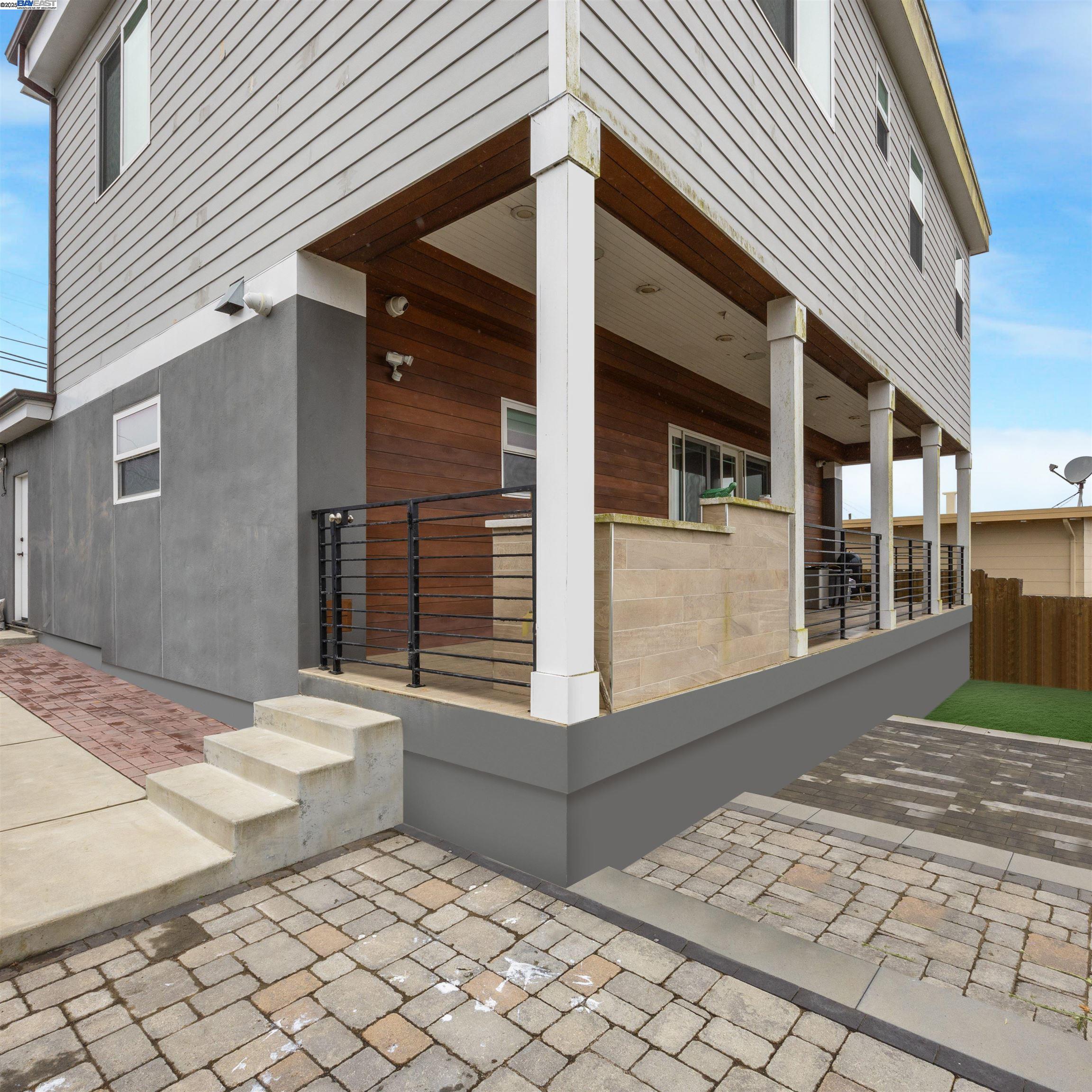 Detail Gallery Image 33 of 36 For 487 Manor Dr, Pacifica,  CA 94044 - 3 Beds | 4 Baths