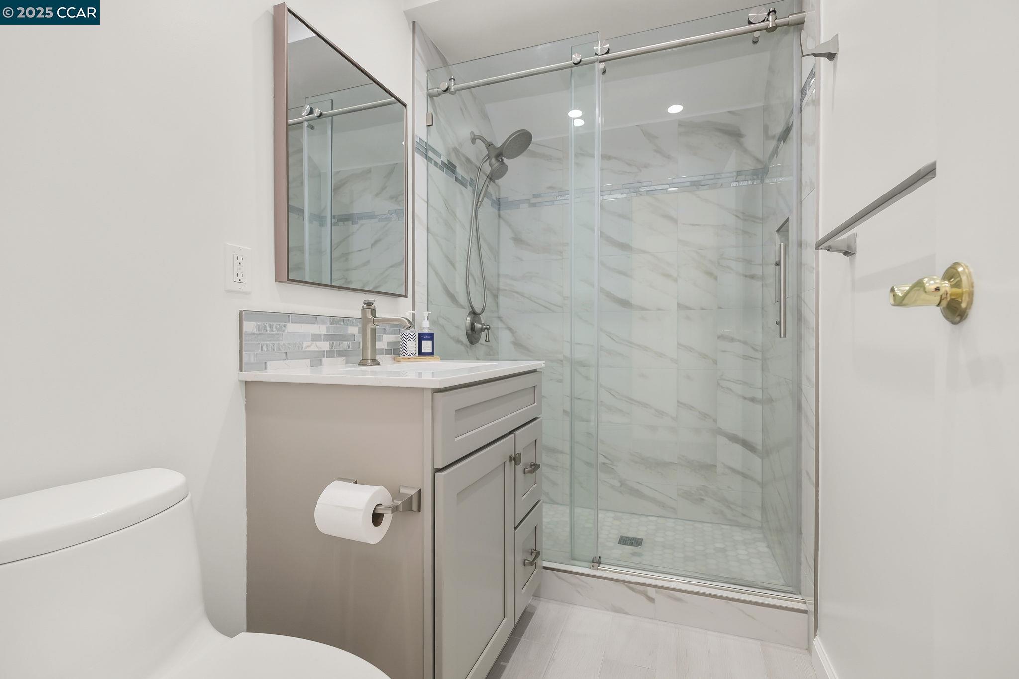 Detail Gallery Image 20 of 32 For 18 Wimpole Street, Moraga,  CA 94556-2417 - 4 Beds | 3 Baths