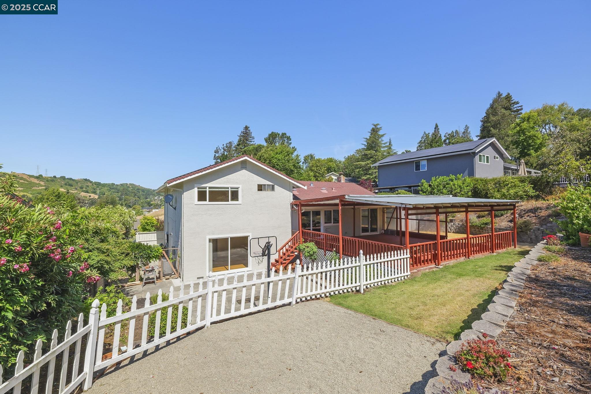 Detail Gallery Image 31 of 32 For 18 Wimpole Street, Moraga,  CA 94556-2417 - 4 Beds | 3 Baths