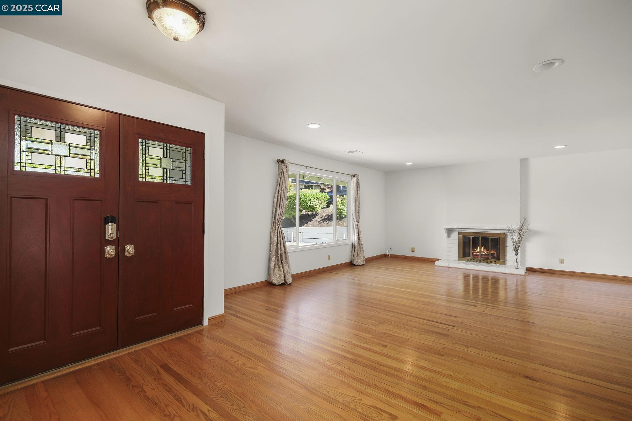 Detail Gallery Image 8 of 32 For 18 Wimpole Street, Moraga,  CA 94556-2417 - 4 Beds | 3 Baths