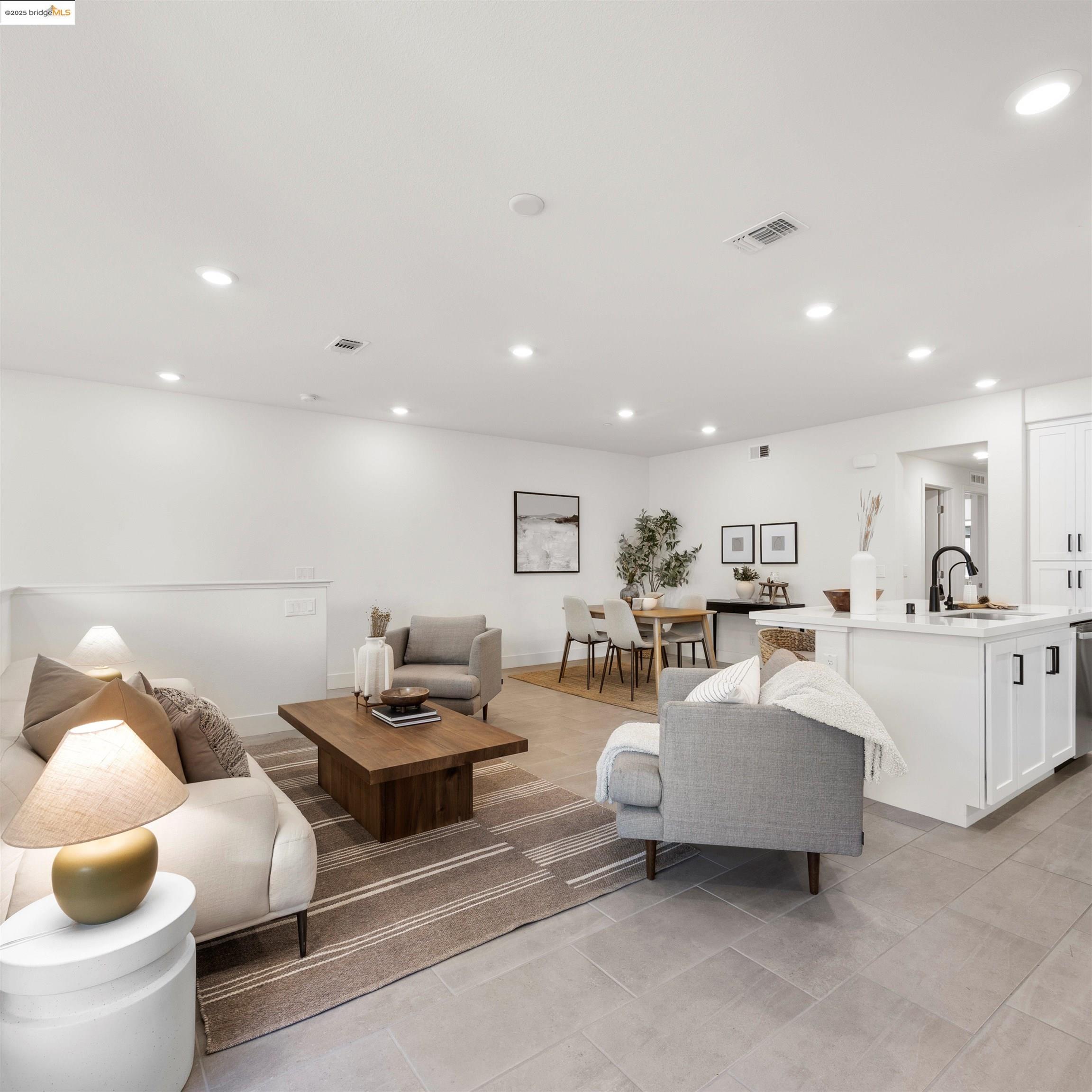 Photo #2: 41102953 Listing 