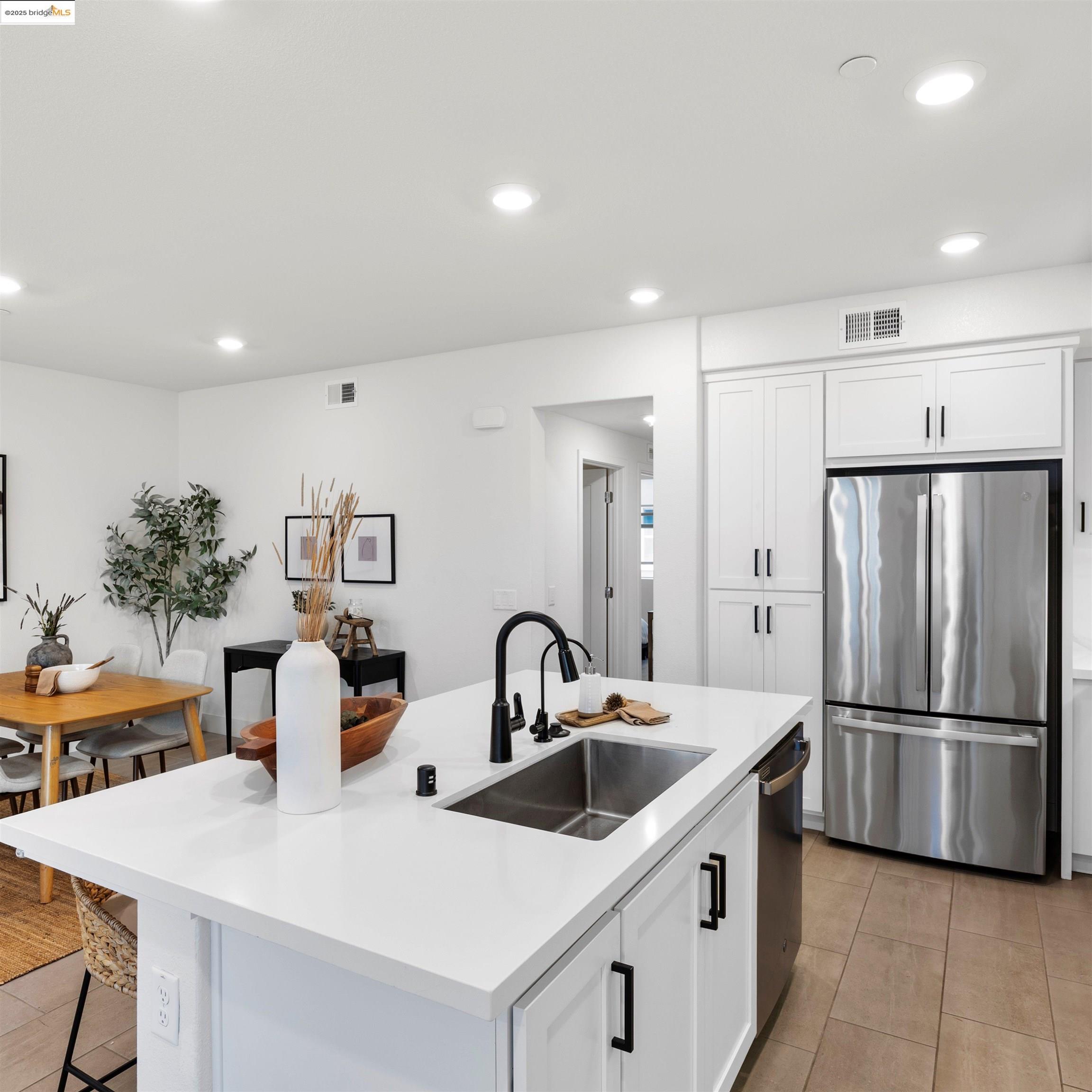 Photo #9: 41102953 Listing: Photo #9