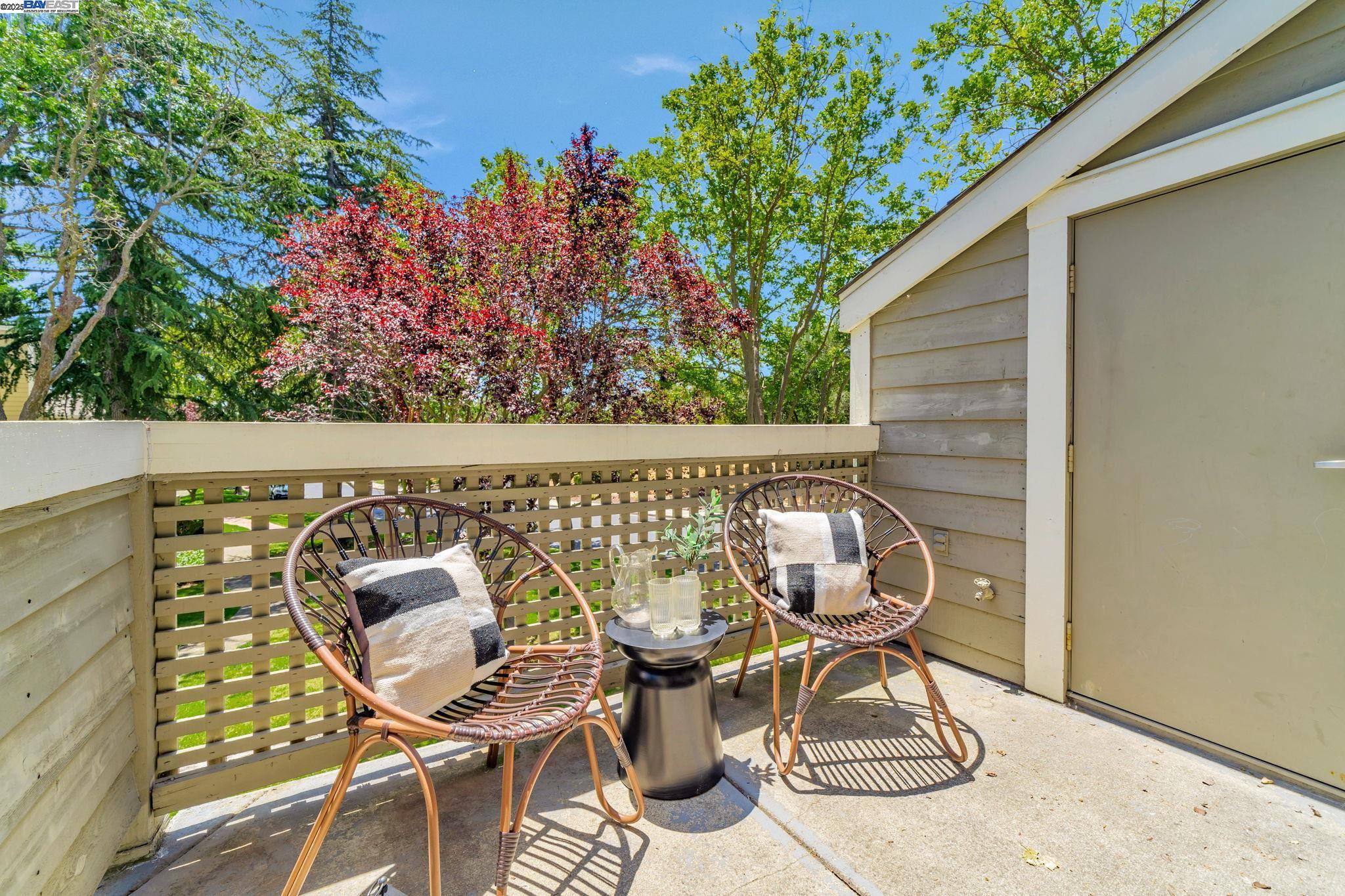Detail Gallery Image 30 of 60 For 383 Eastridge Dr, San Ramon,  CA 94582 - 2 Beds | 2 Baths