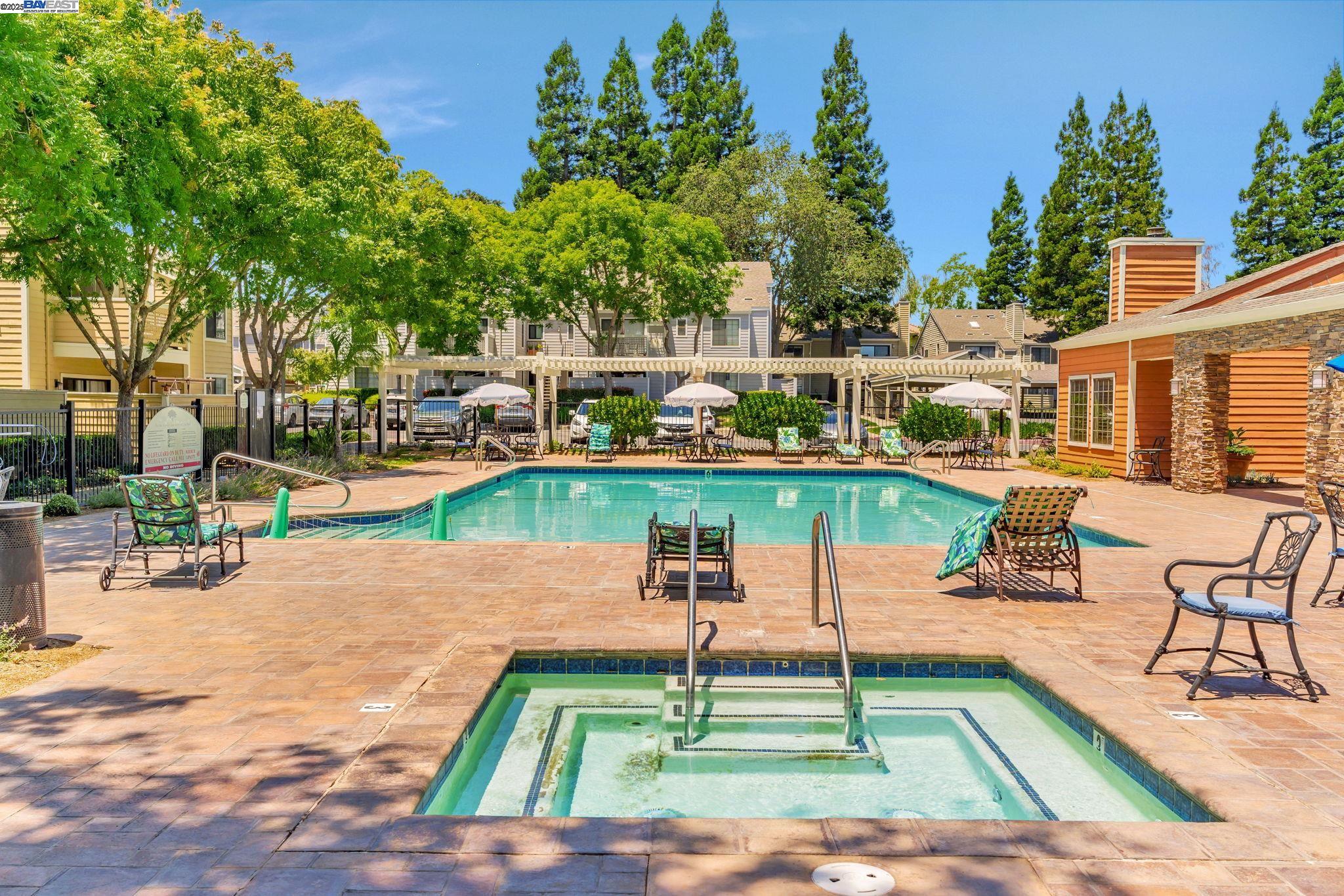 Detail Gallery Image 37 of 60 For 383 Eastridge Dr, San Ramon,  CA 94582 - 2 Beds | 2 Baths