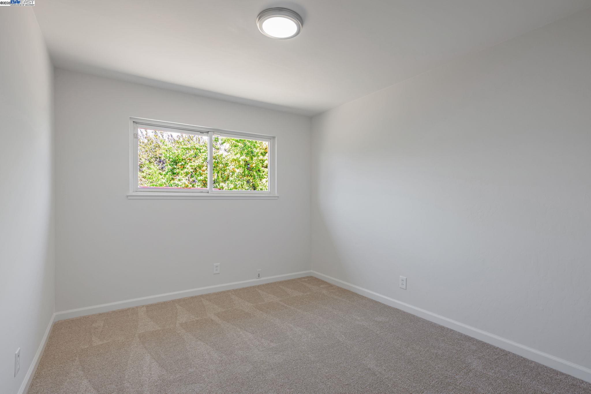Detail Gallery Image 26 of 60 For 38072 Woodruff Dr, Newark,  CA 94560 - 6 Beds | 3 Baths