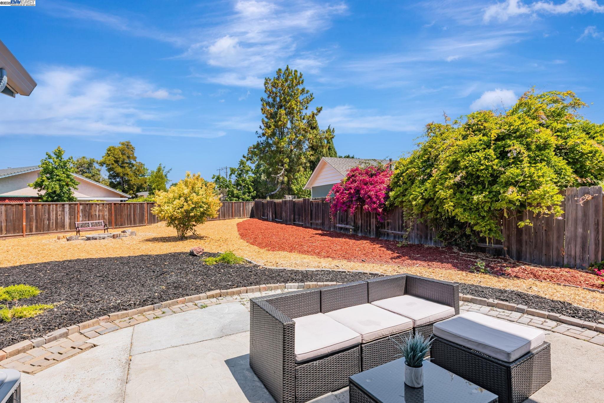 Detail Gallery Image 38 of 60 For 38072 Woodruff Dr, Newark,  CA 94560 - 6 Beds | 3 Baths