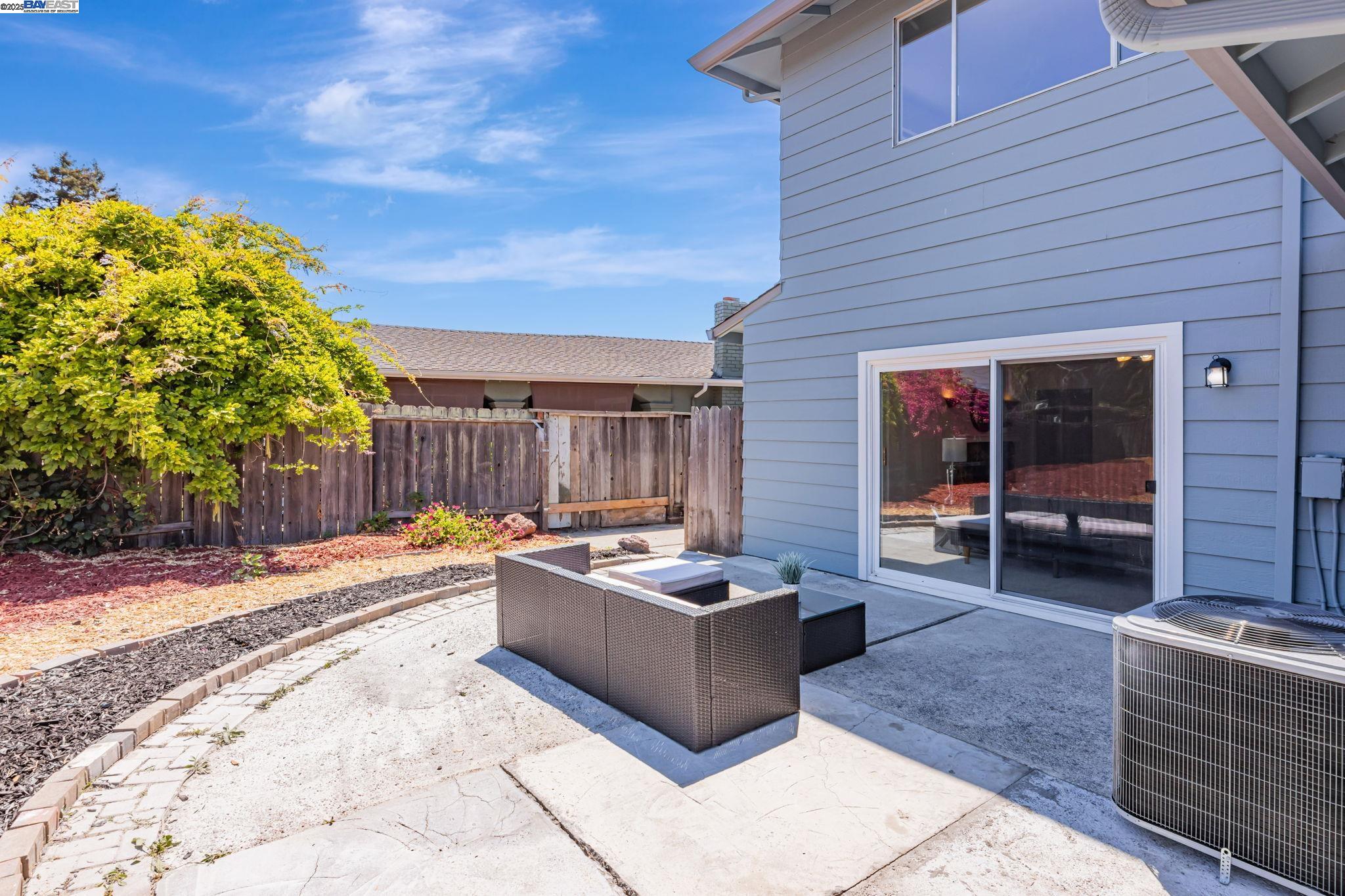 Detail Gallery Image 39 of 60 For 38072 Woodruff Dr, Newark,  CA 94560 - 6 Beds | 3 Baths