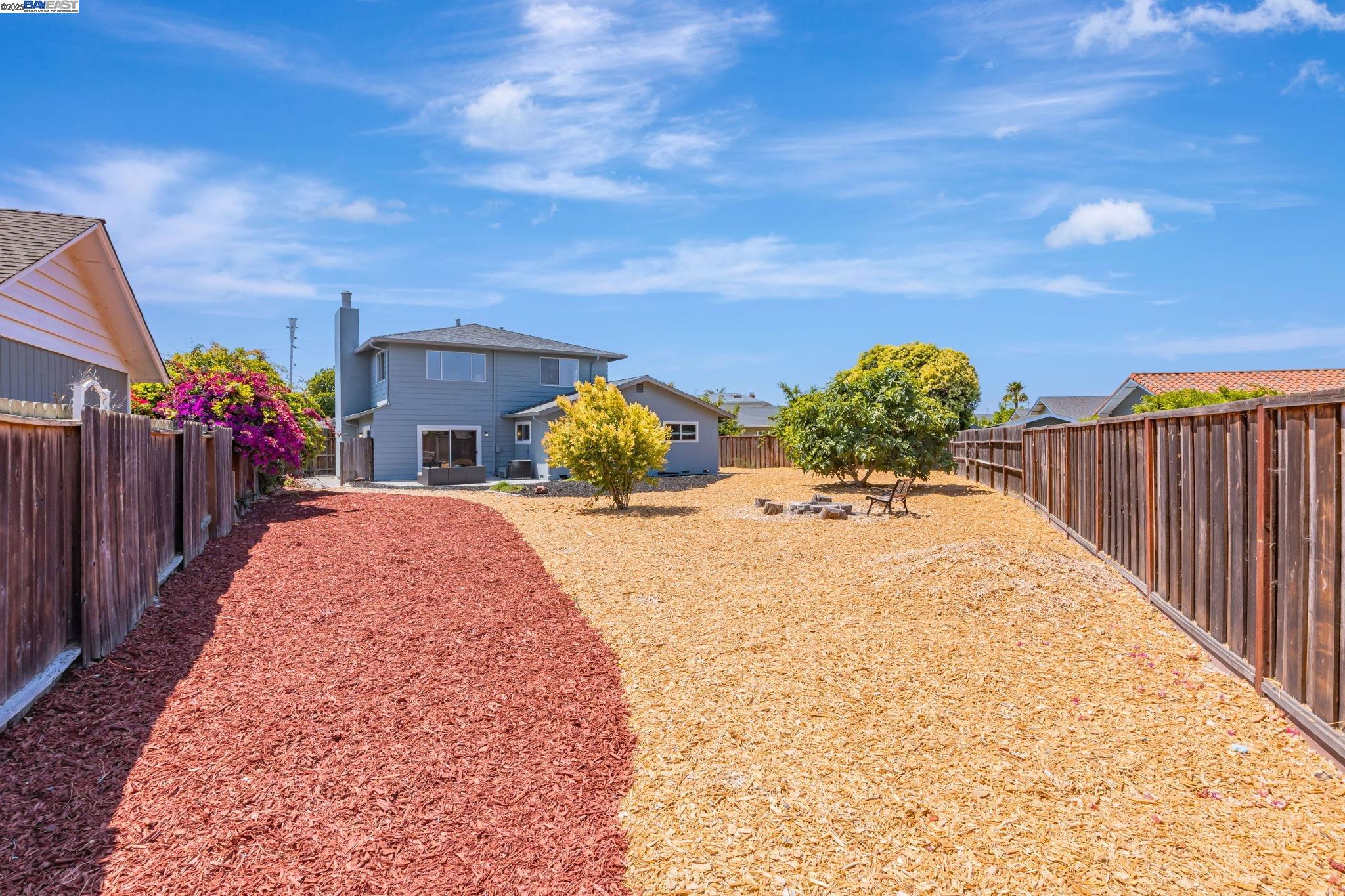 Detail Gallery Image 43 of 60 For 38072 Woodruff Dr, Newark,  CA 94560 - 6 Beds | 3 Baths