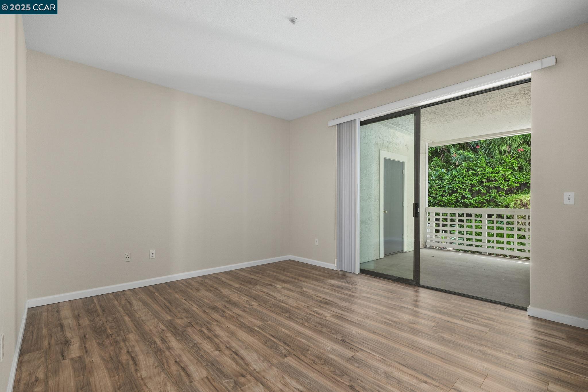 Detail Gallery Image 19 of 39 For 2584 Oak Rd #124,  Walnut Creek,  CA 94597 - 2 Beds | 2 Baths