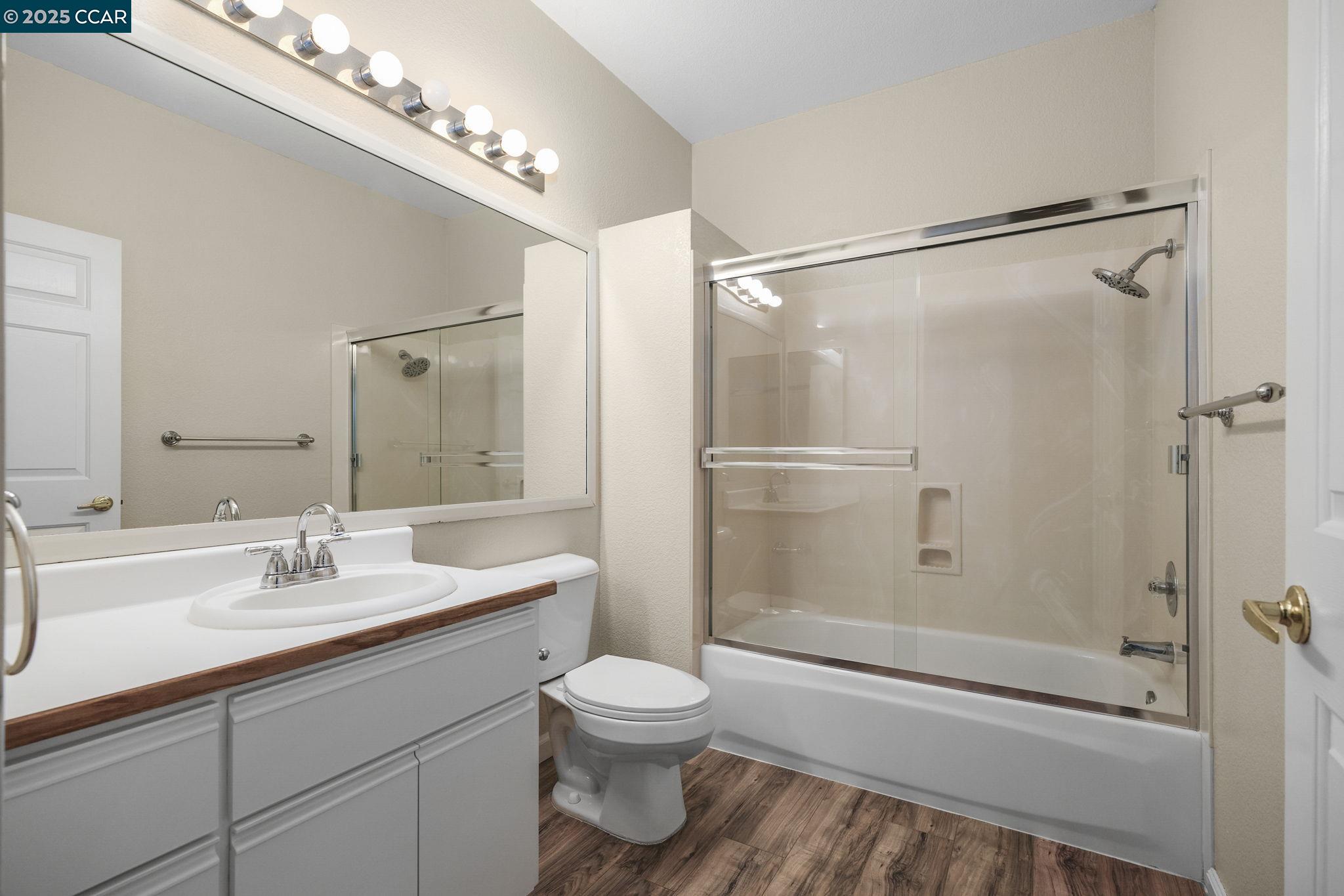 Detail Gallery Image 21 of 39 For 2584 Oak Rd #124,  Walnut Creek,  CA 94597 - 2 Beds | 2 Baths