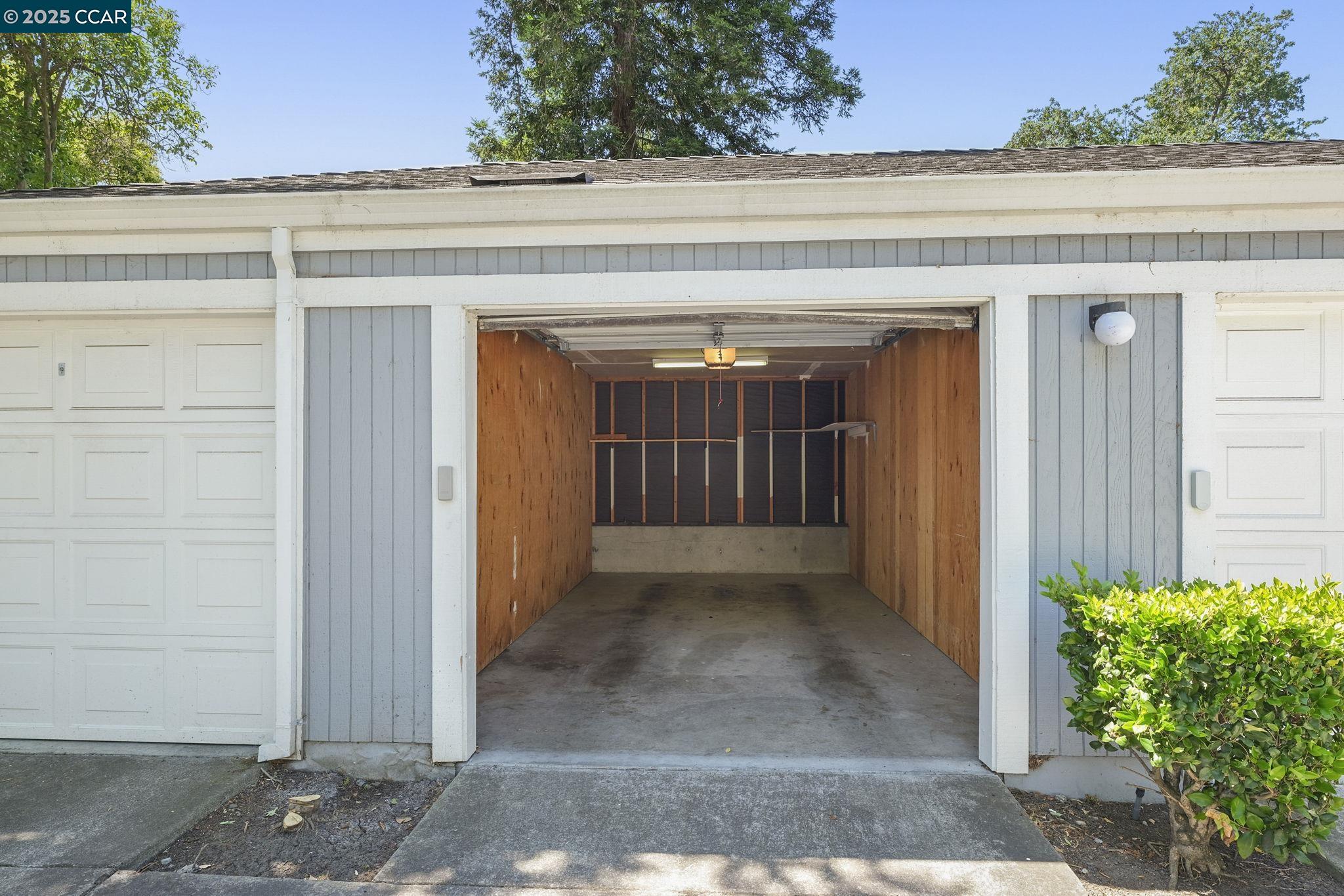 Detail Gallery Image 27 of 39 For 2584 Oak Rd #124,  Walnut Creek,  CA 94597 - 2 Beds | 2 Baths