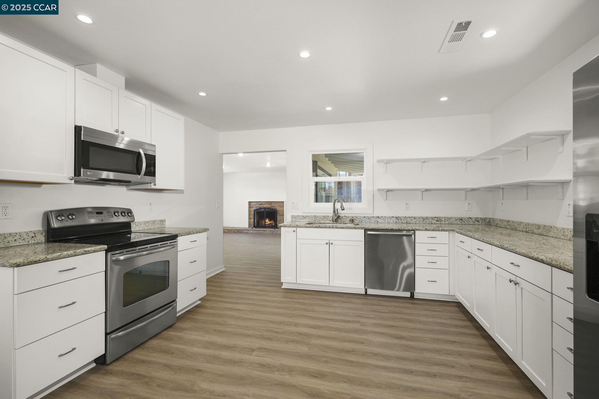 Detail Gallery Image 20 of 33 For 3642 Lolita Dr, Concord,  CA 94519 - 3 Beds | 2 Baths