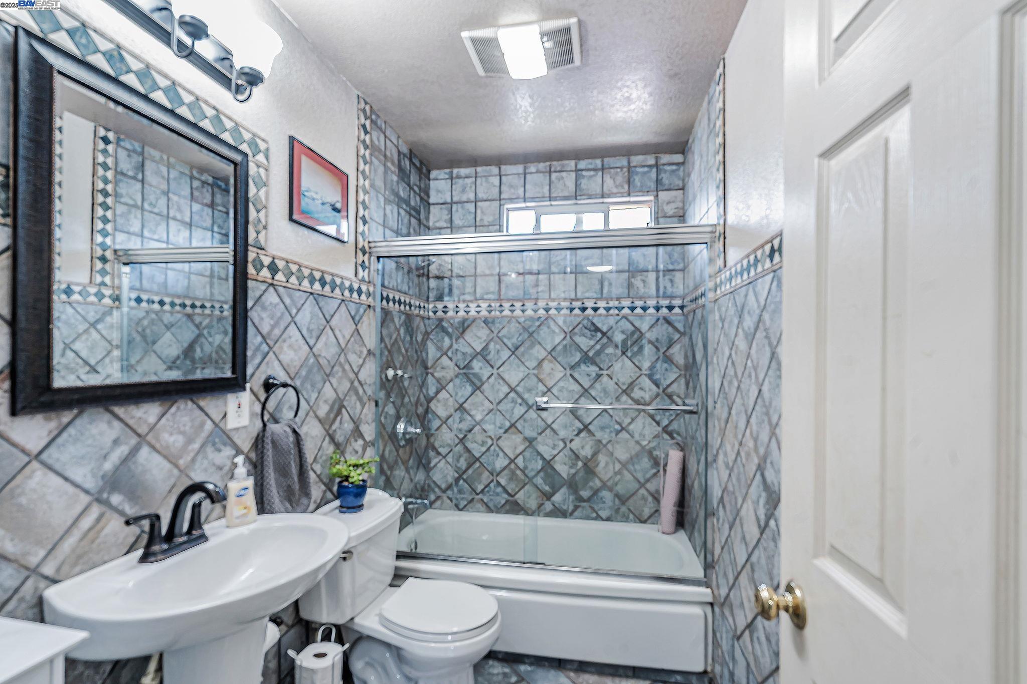 Detail Gallery Image 33 of 47 For 942 Purdue St, San Leandro,  CA 94579 - 3 Beds | 2 Baths