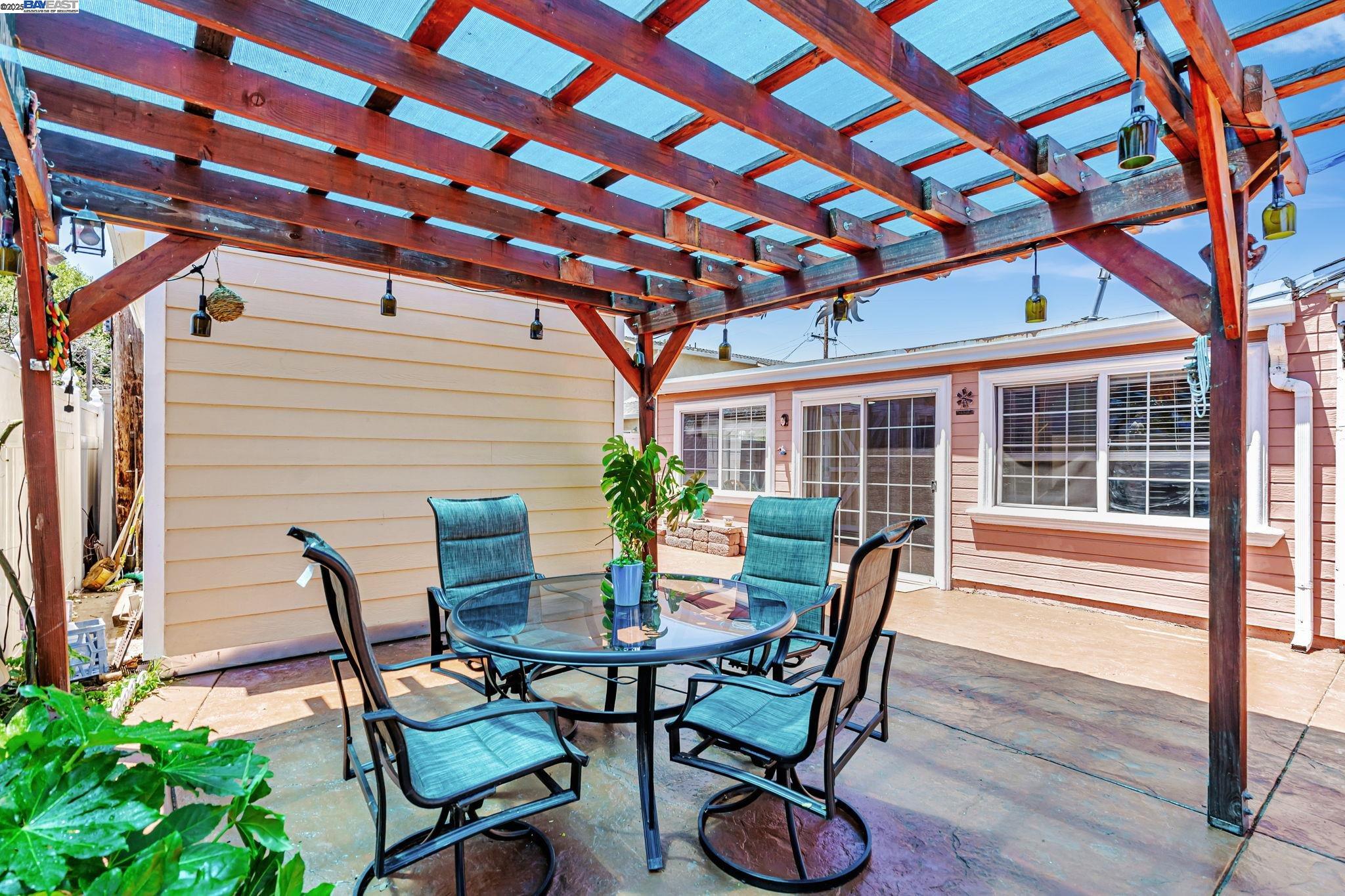 Detail Gallery Image 43 of 47 For 942 Purdue St, San Leandro,  CA 94579 - 3 Beds | 2 Baths