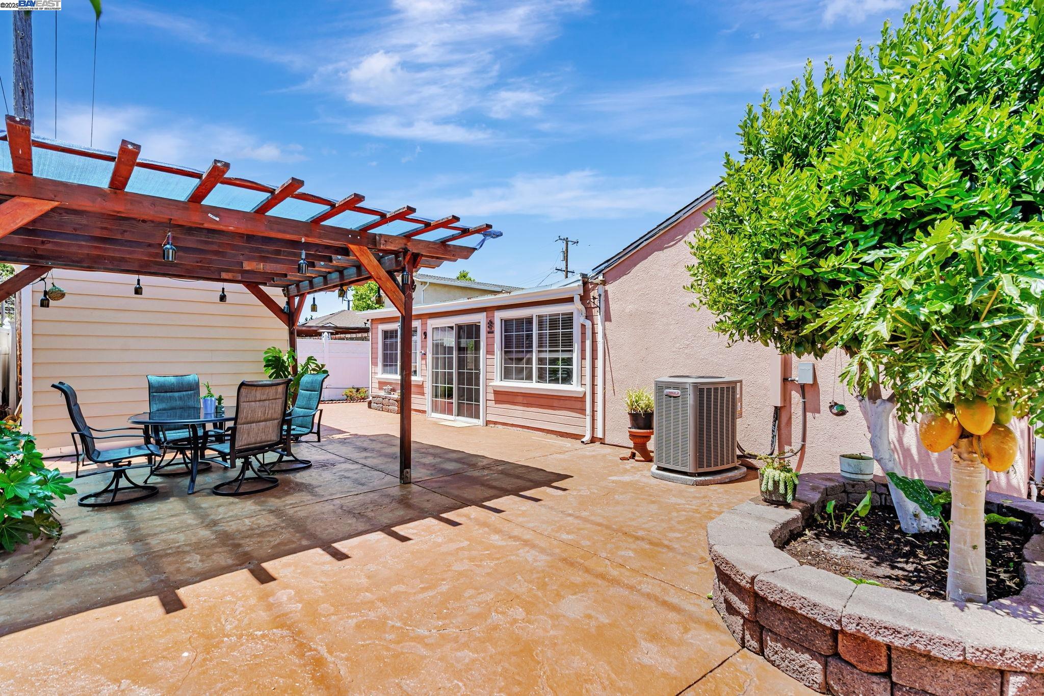 Detail Gallery Image 45 of 47 For 942 Purdue St, San Leandro,  CA 94579 - 3 Beds | 2 Baths